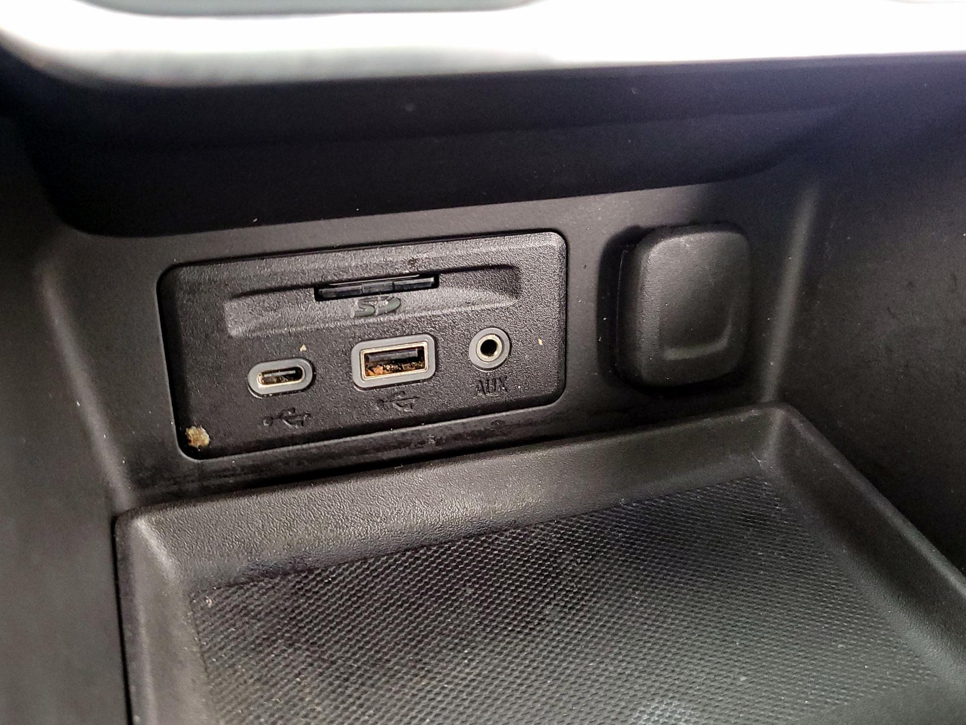 Thumbnail: 2018 GMC Terrain - 19