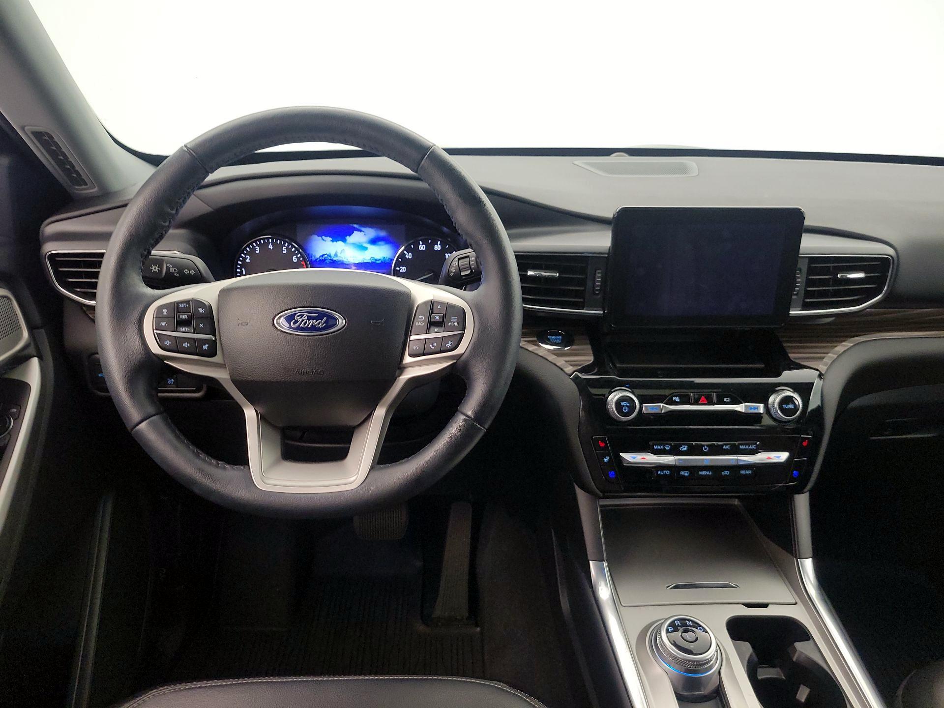 Thumbnail: 2022 Ford Explorer - 10