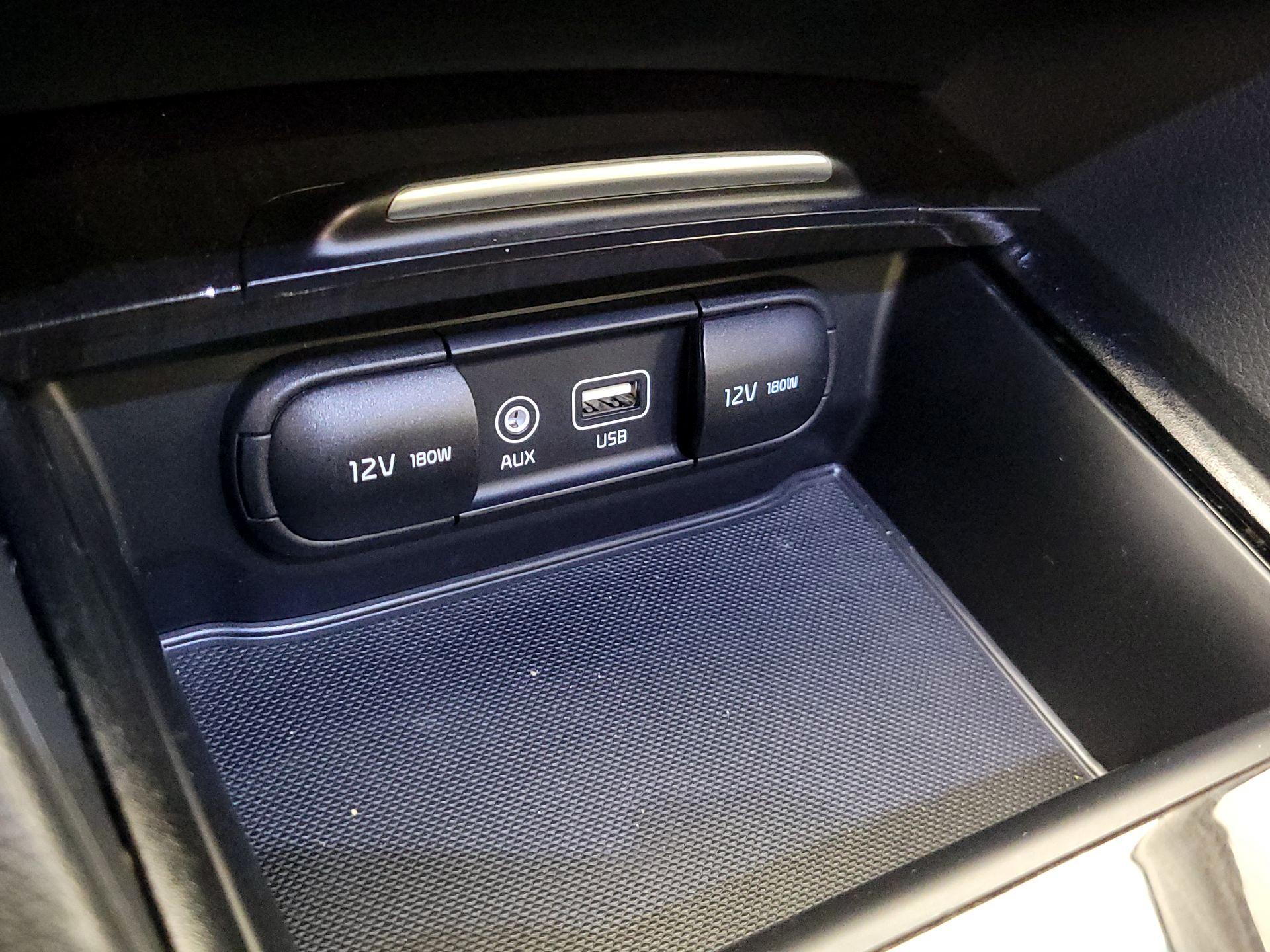 Thumbnail: 2019 Kia Optima - 19