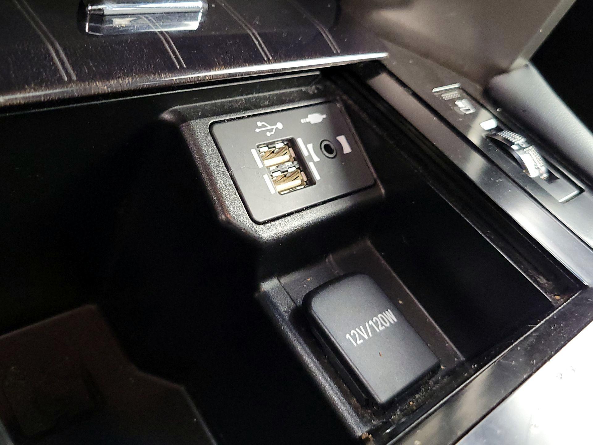 Thumbnail: 2020 Lexus GX - 19