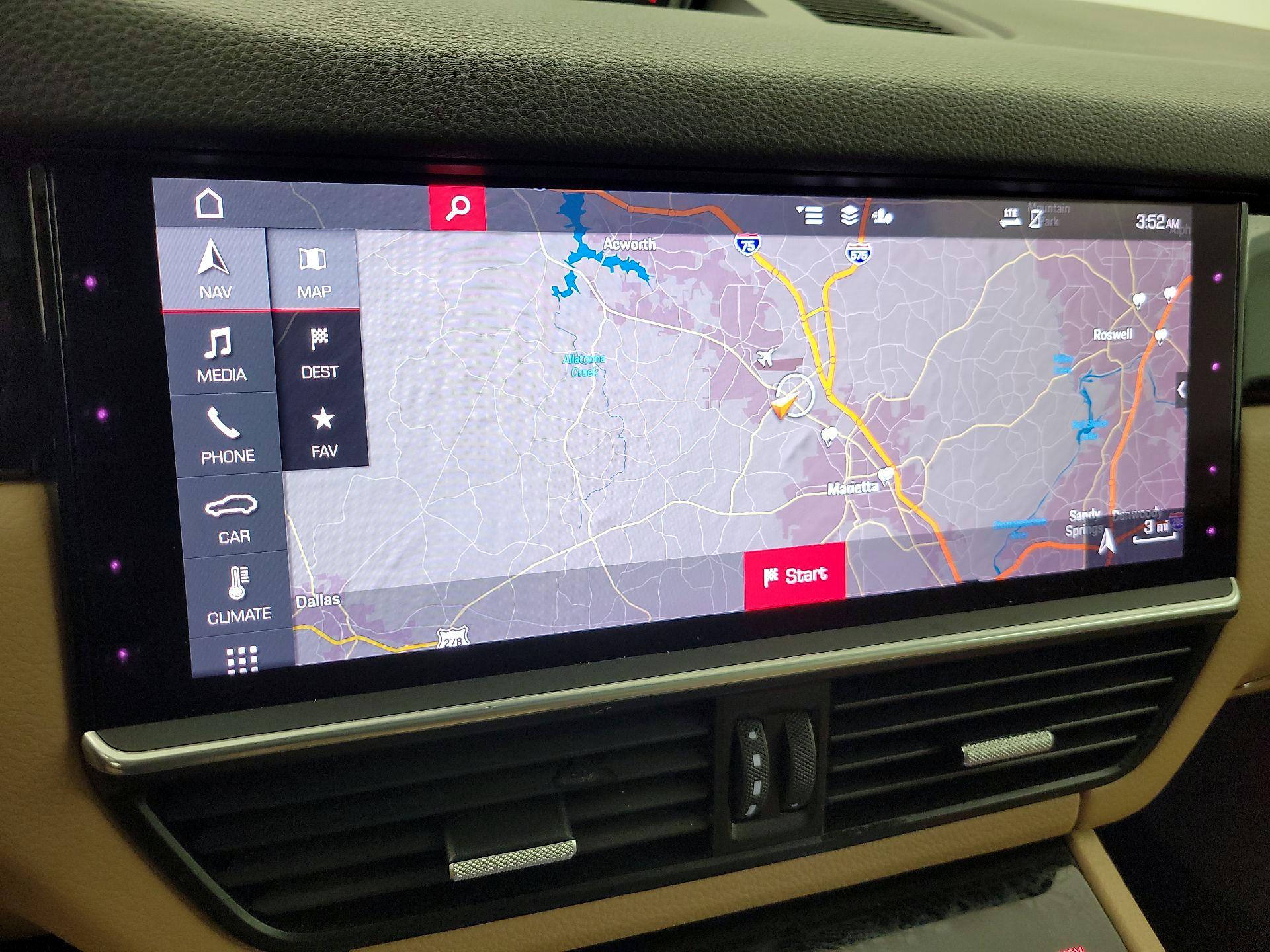 Thumbnail: 2021 Porsche Cayenne - 14