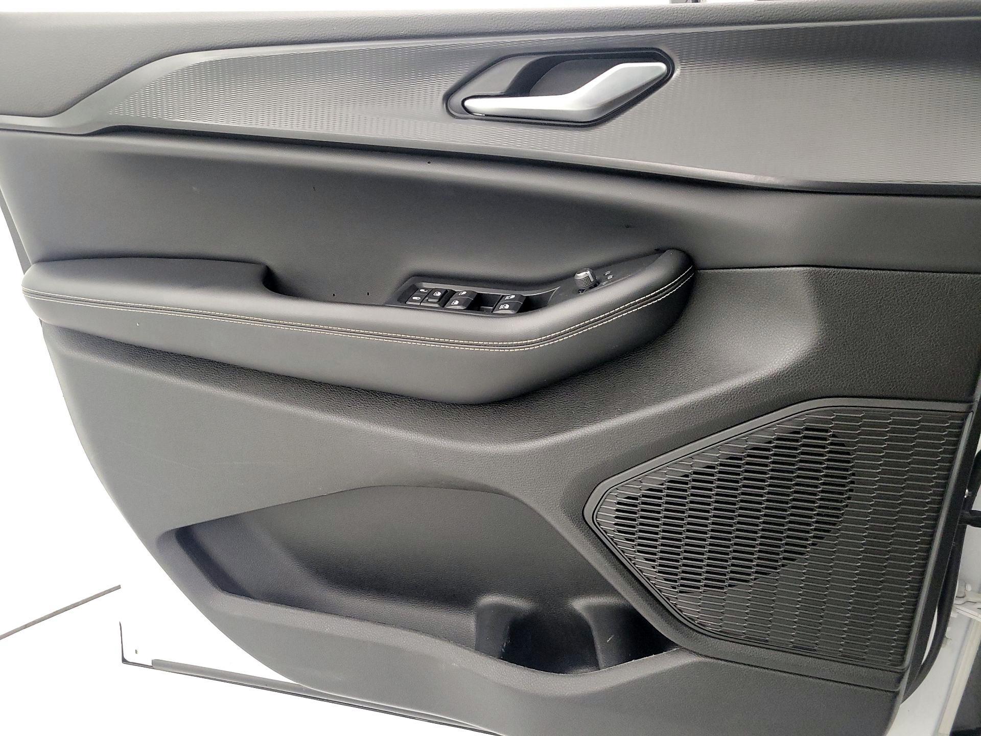 Thumbnail: 2023 Jeep Grand Cherokee - 12