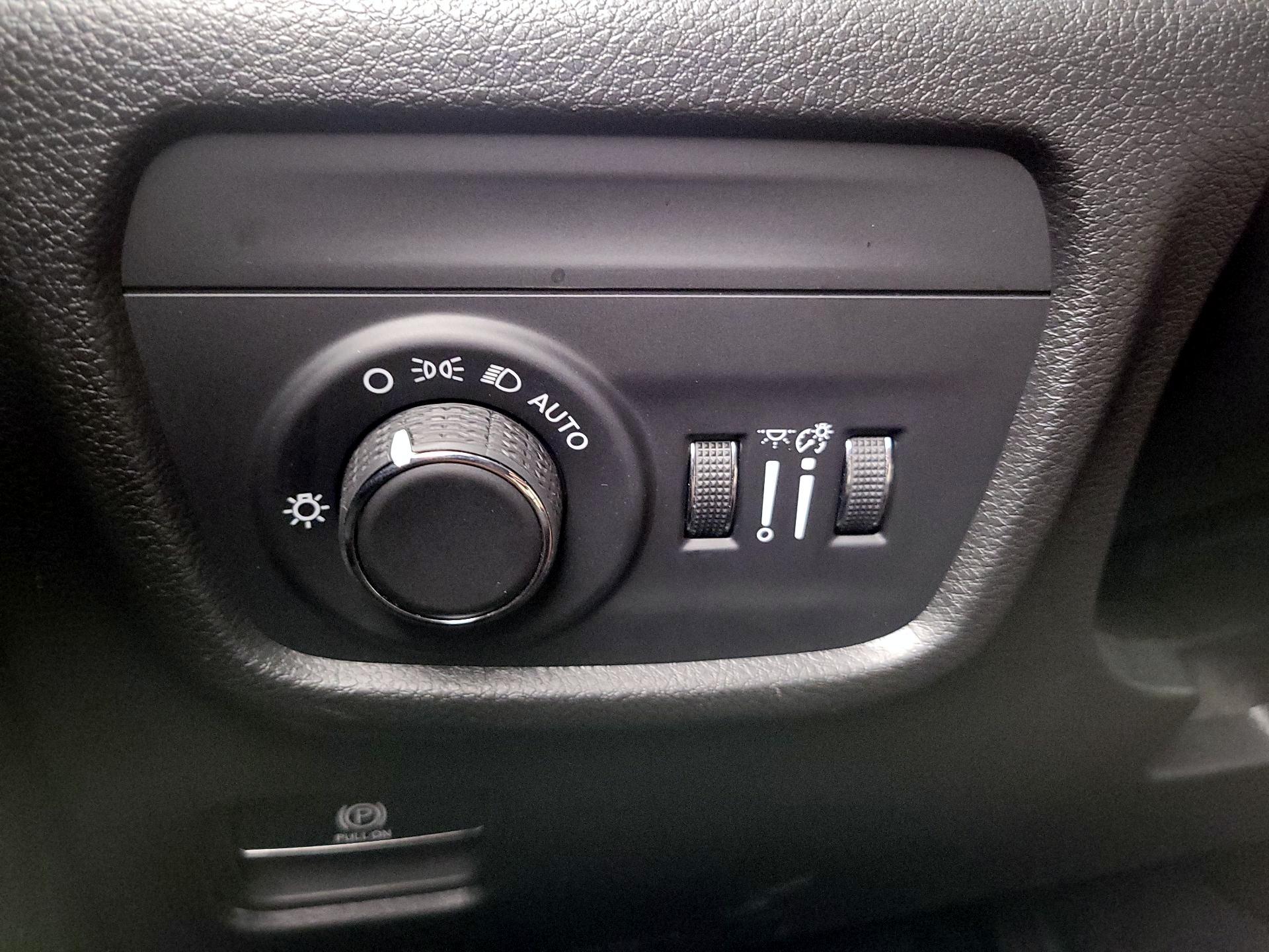 Thumbnail: 2023 Jeep Grand Cherokee - 13