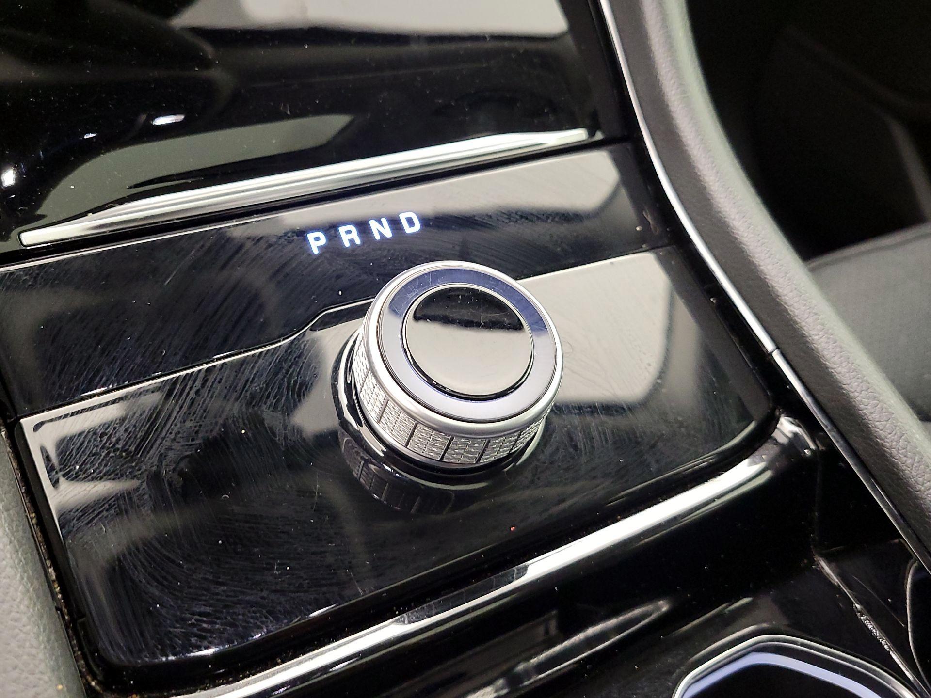 Thumbnail: 2023 Jeep Grand Cherokee - 17