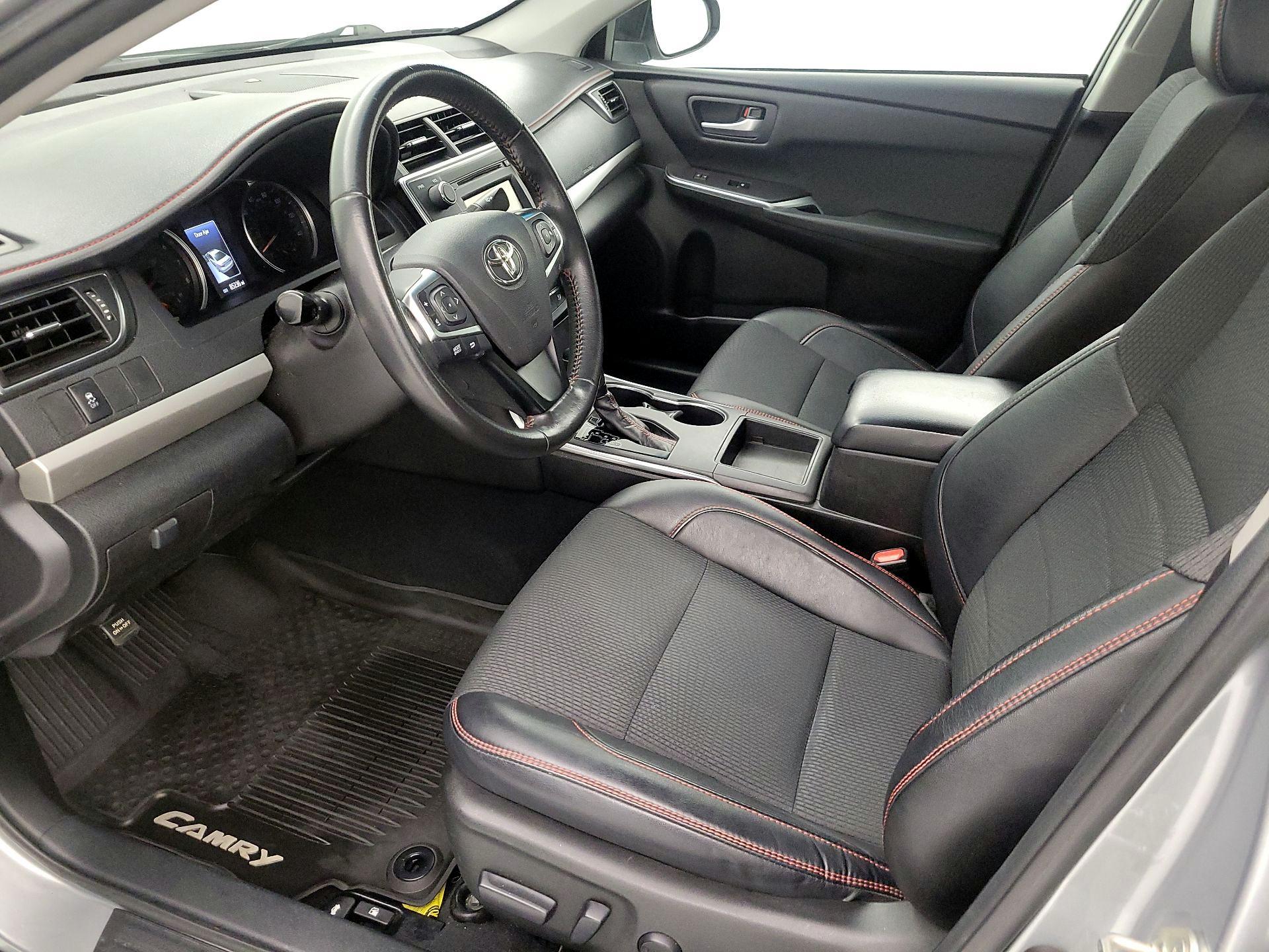 Thumbnail: 2017 Toyota Camry - 11