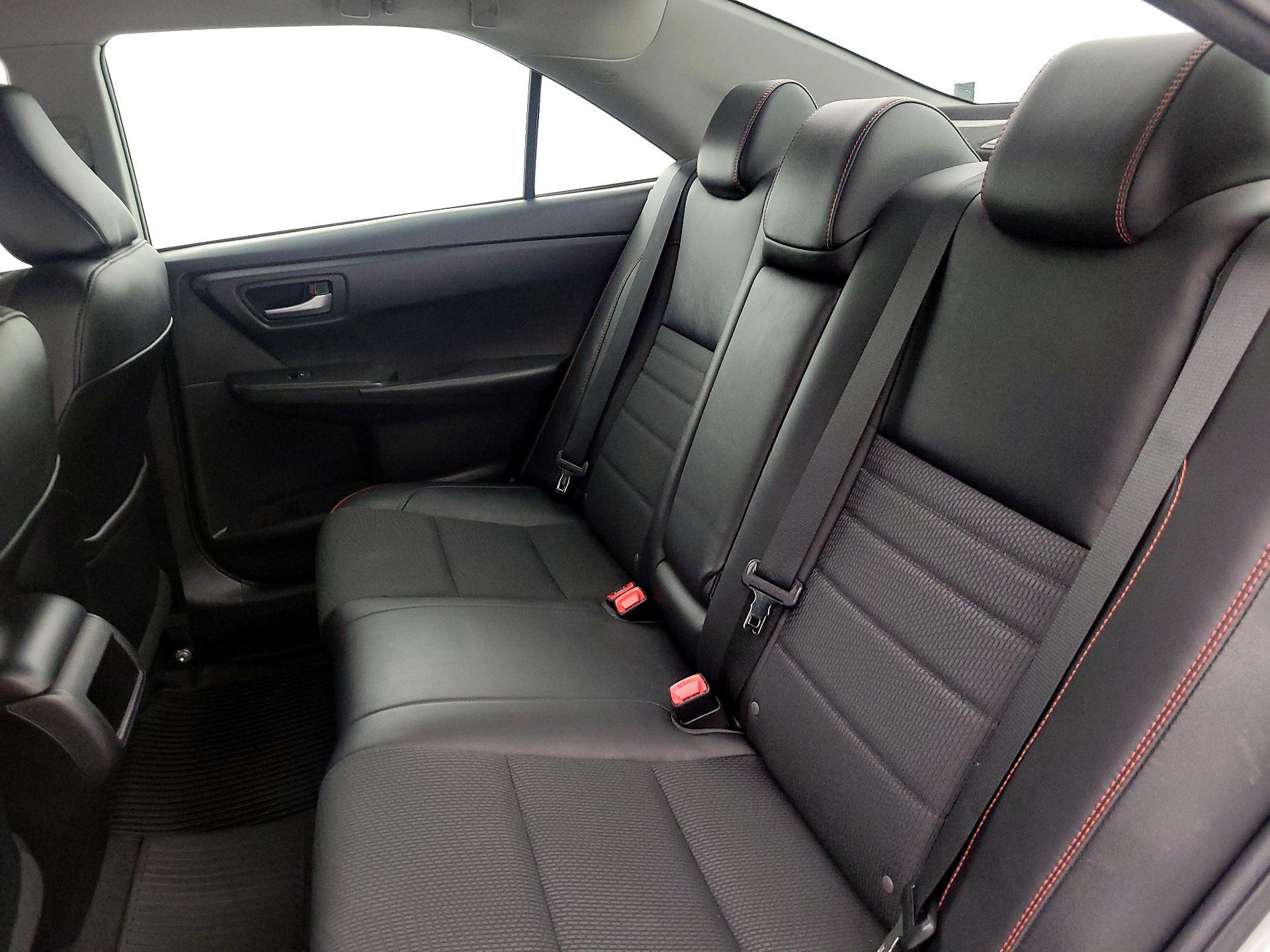 Thumbnail: 2017 Toyota Camry - 19