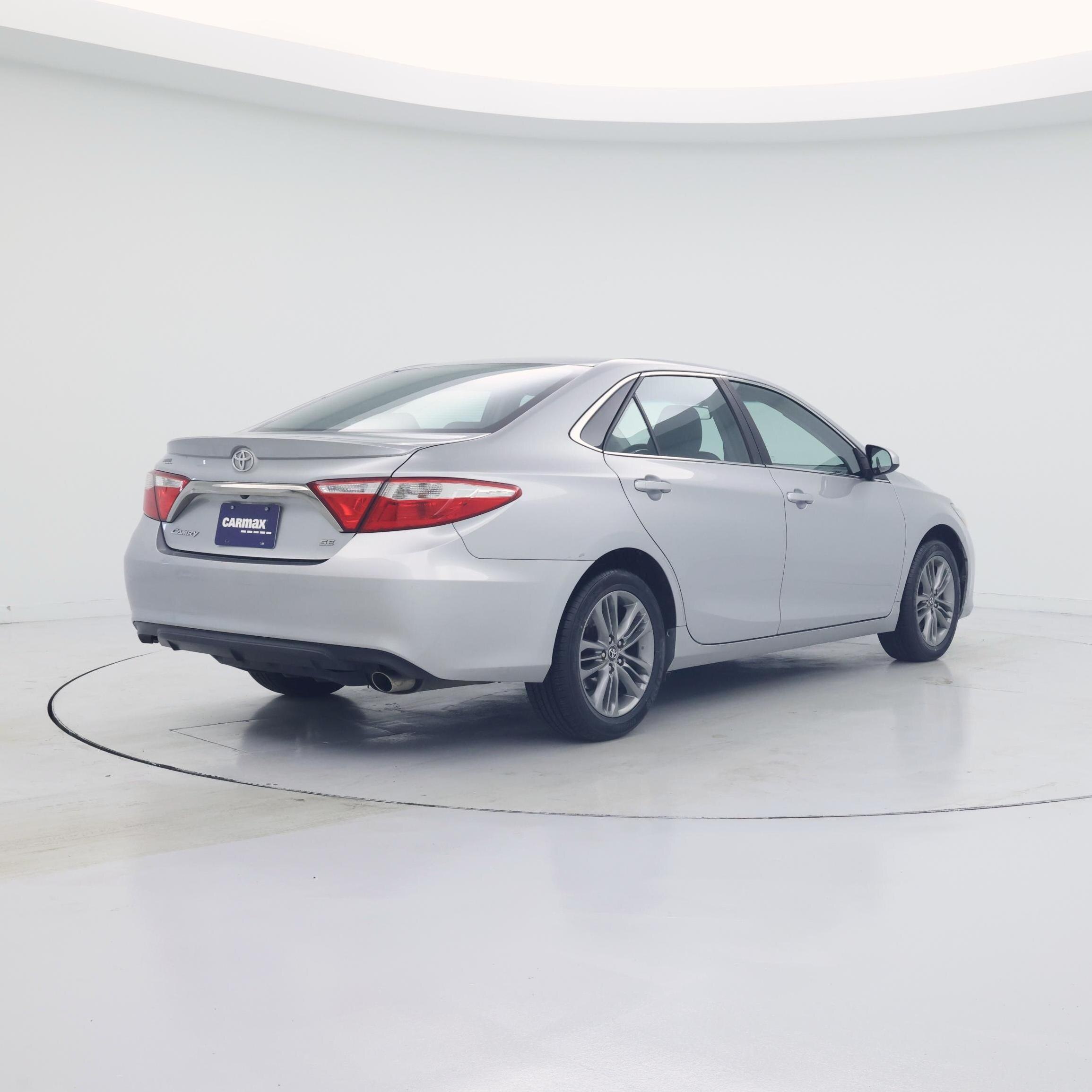 Thumbnail: 2017 Toyota Camry - 8