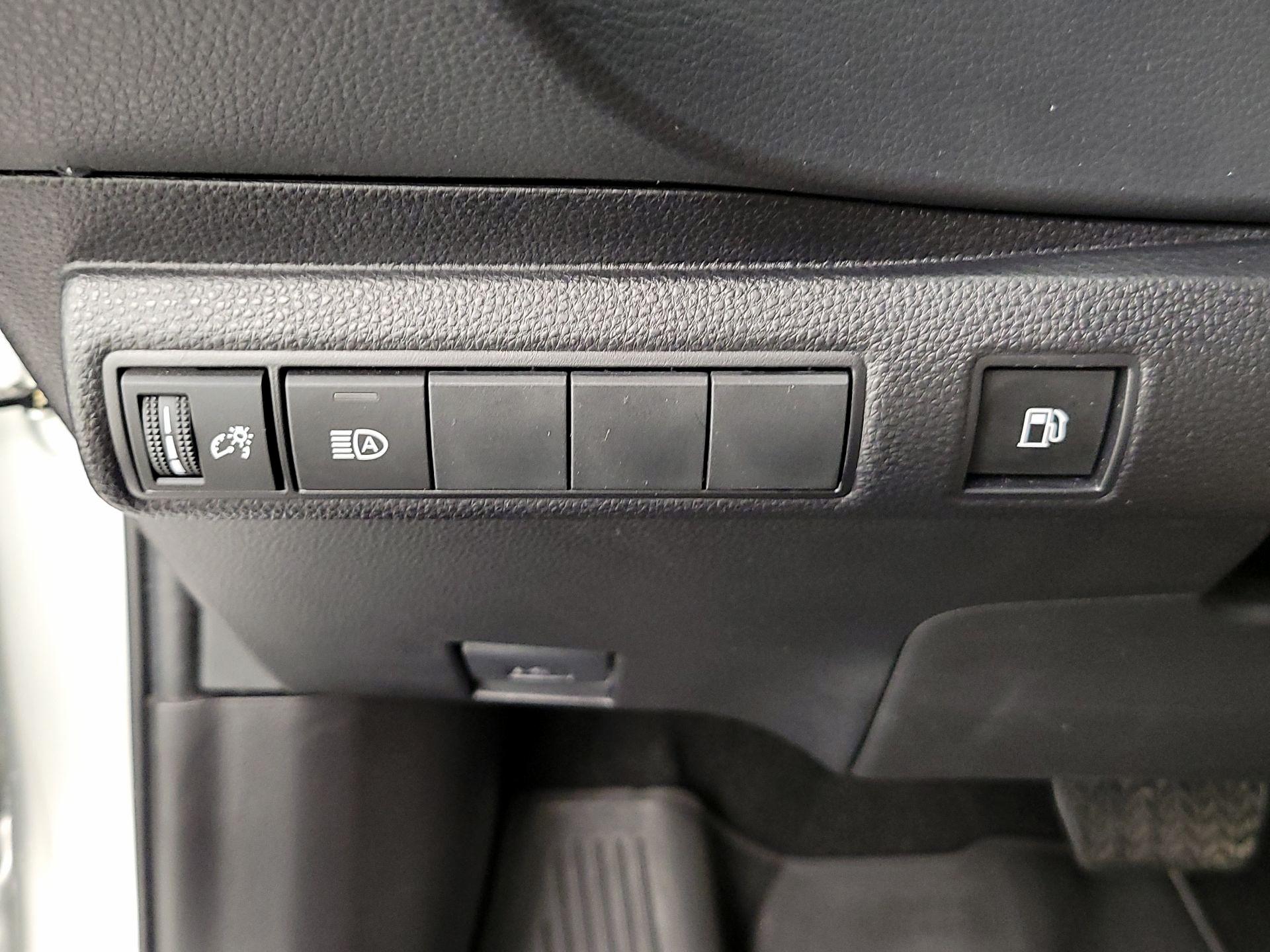 Thumbnail: 2023 Toyota Corolla - 13