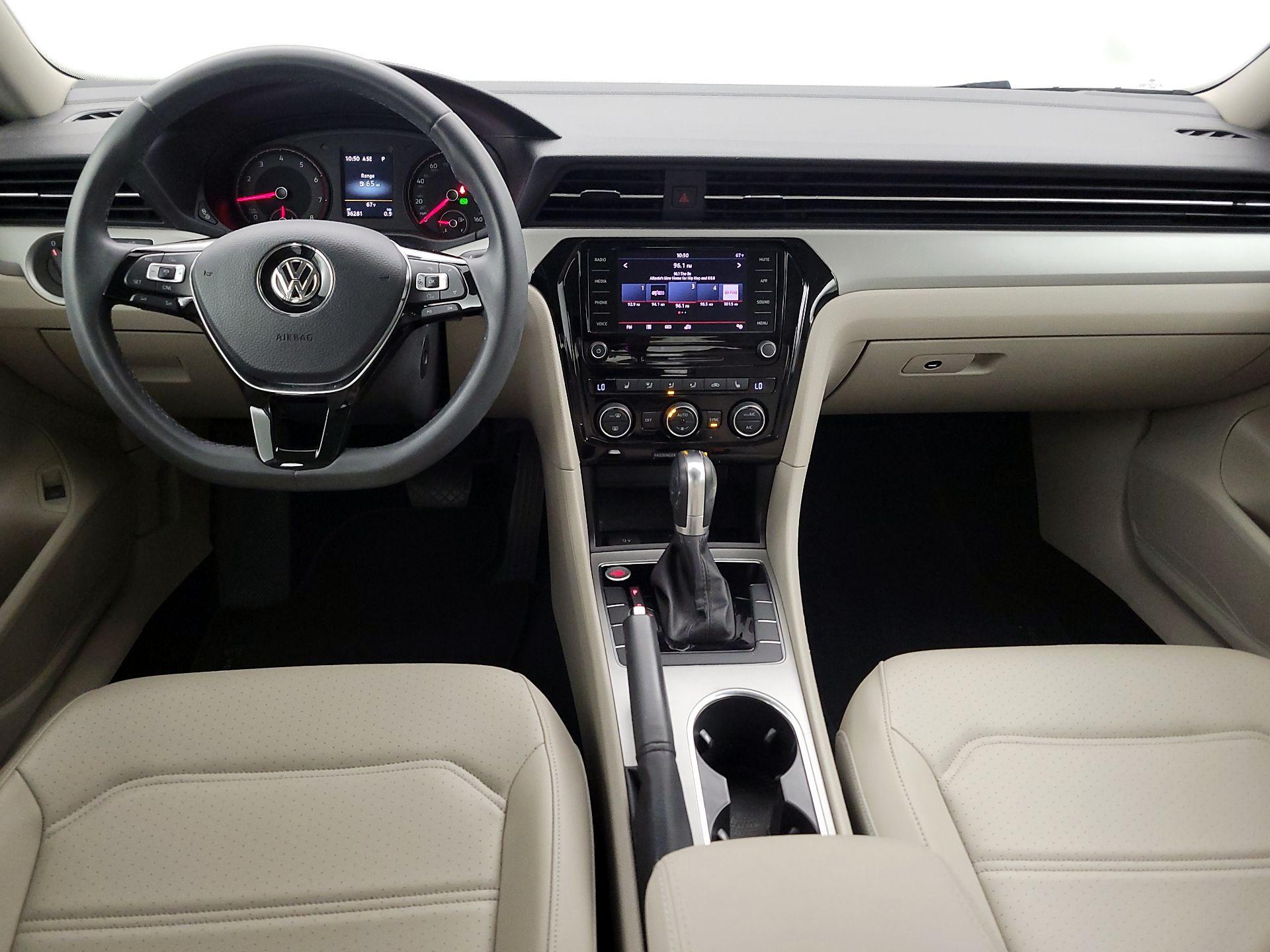 Thumbnail: 2021 Volkswagen Passat - 9