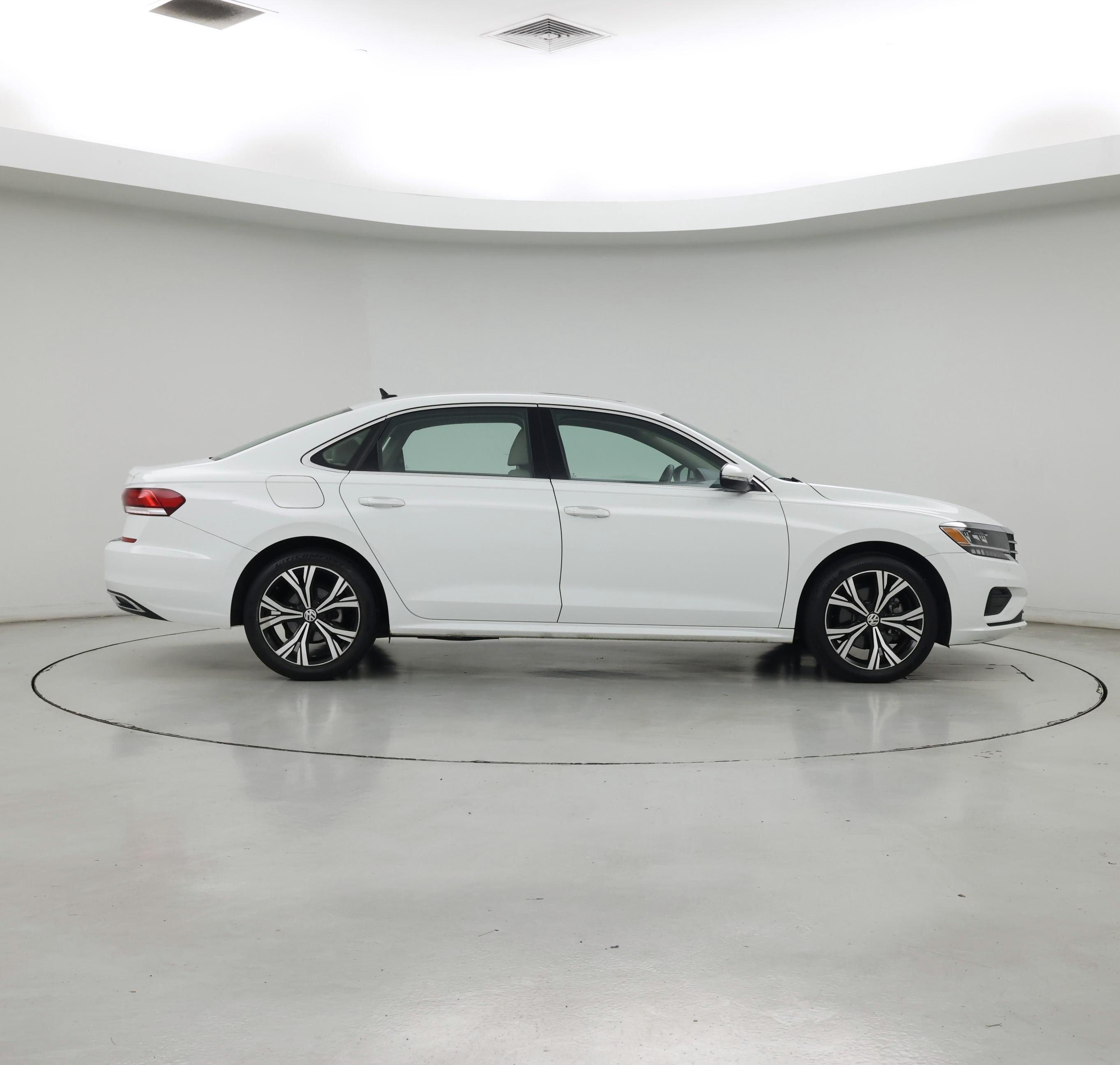 Thumbnail: 2021 Volkswagen Passat - 7
