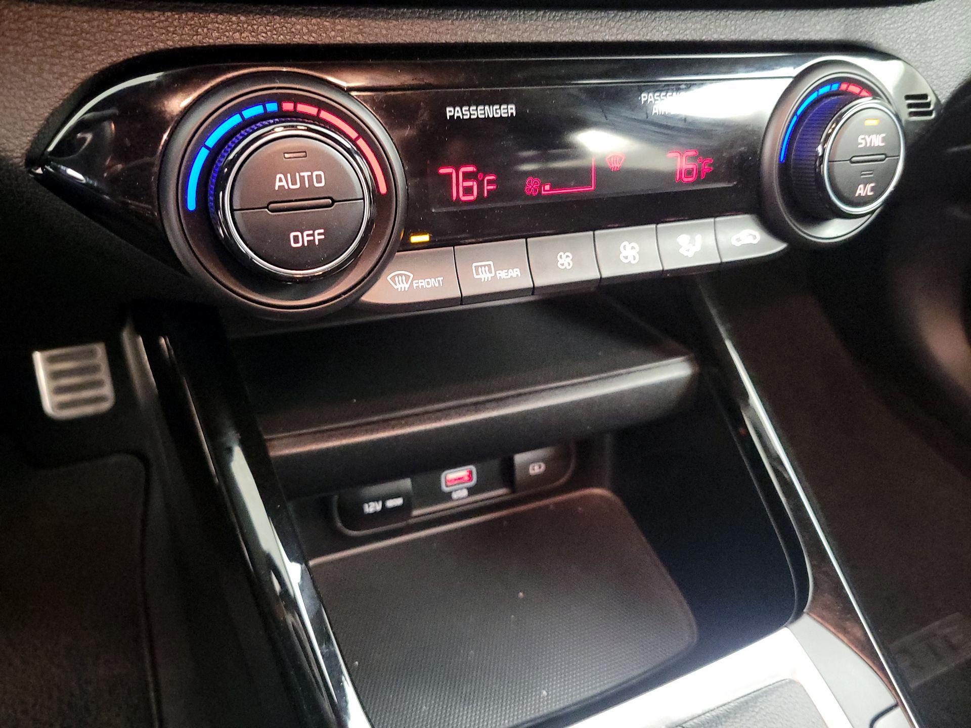 Thumbnail: 2024 Kia Forte - 17