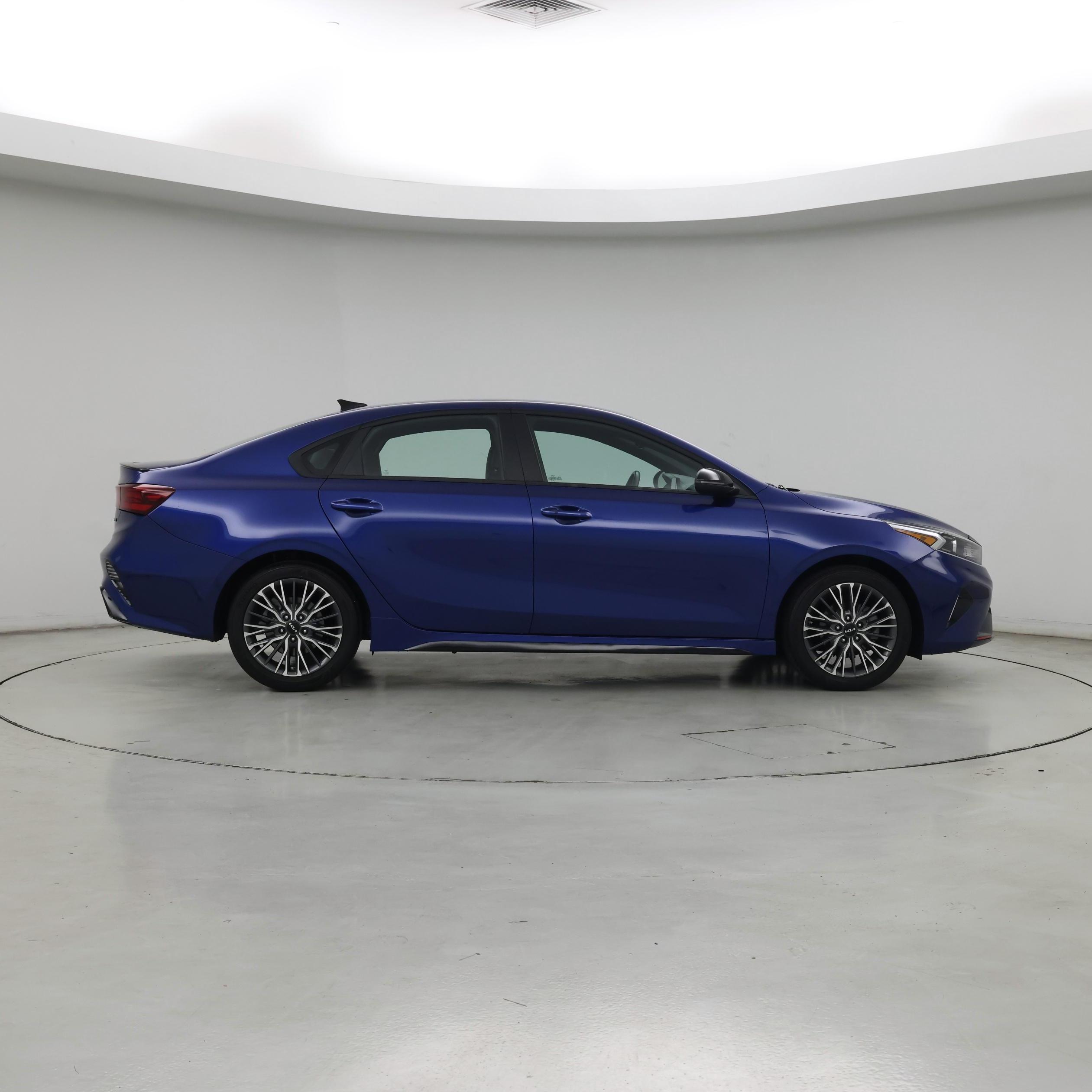 Thumbnail: 2024 Kia Forte - 7