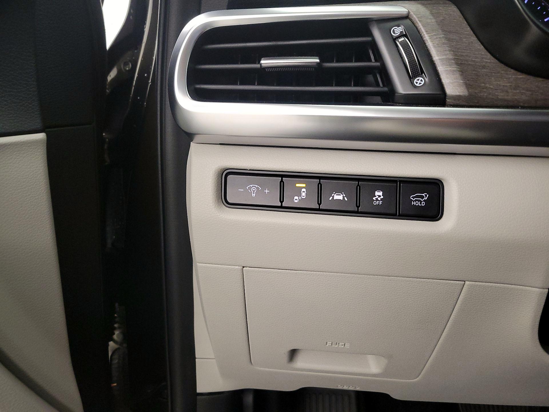 Thumbnail: 2020 Kia Telluride - 13