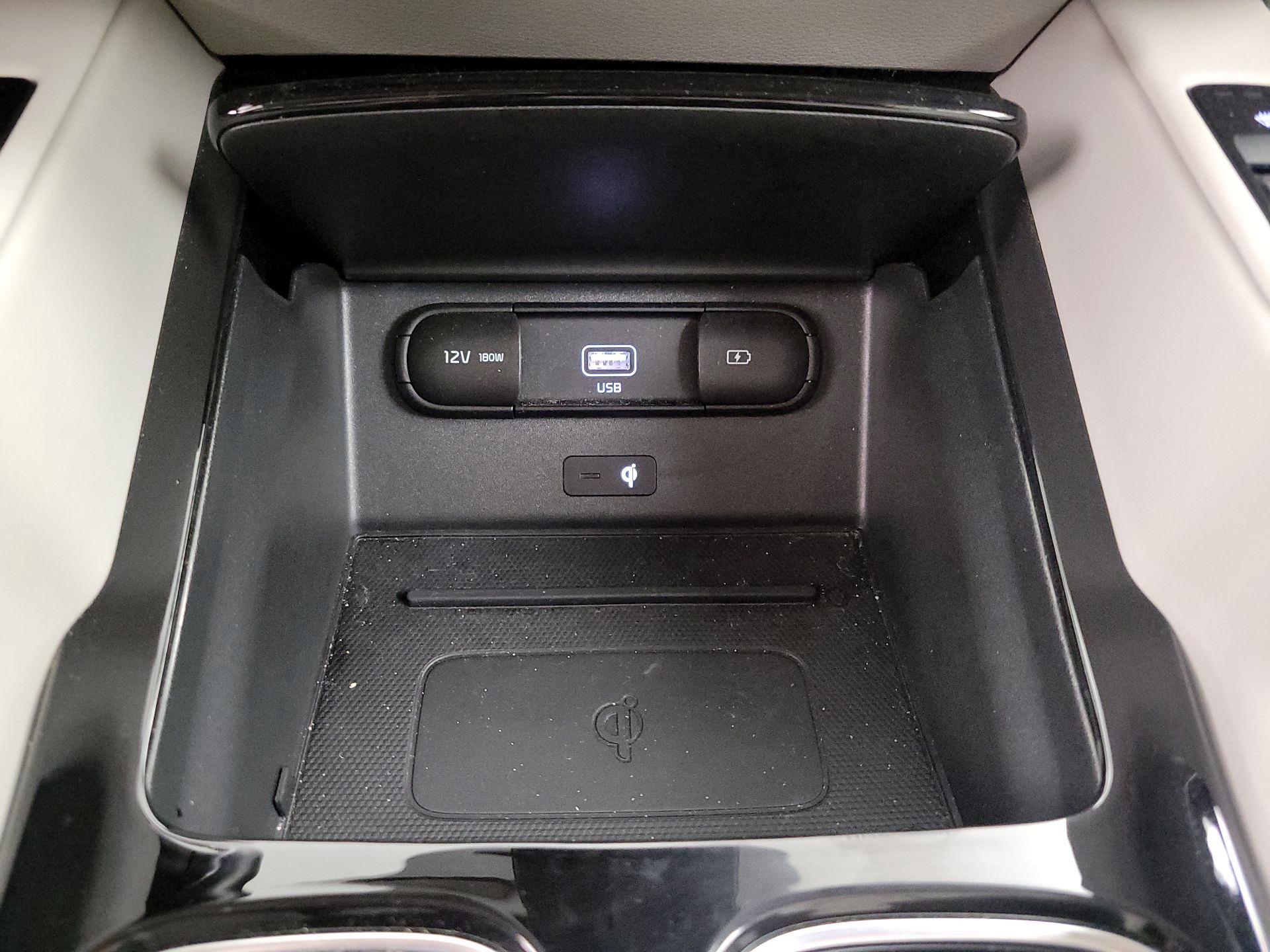 Thumbnail: 2020 Kia Telluride - 19