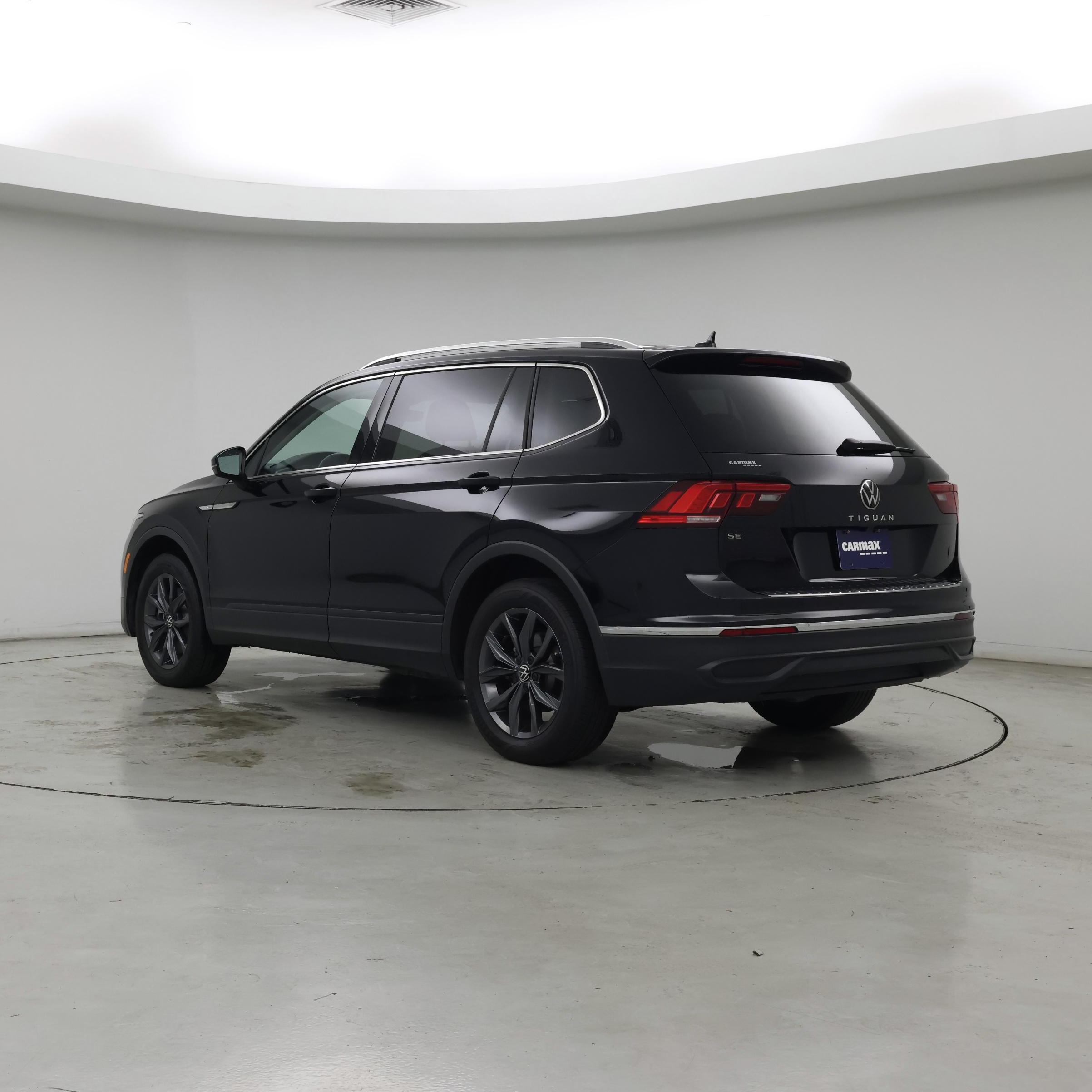 Thumbnail: 2022 Volkswagen Tiguan - 2