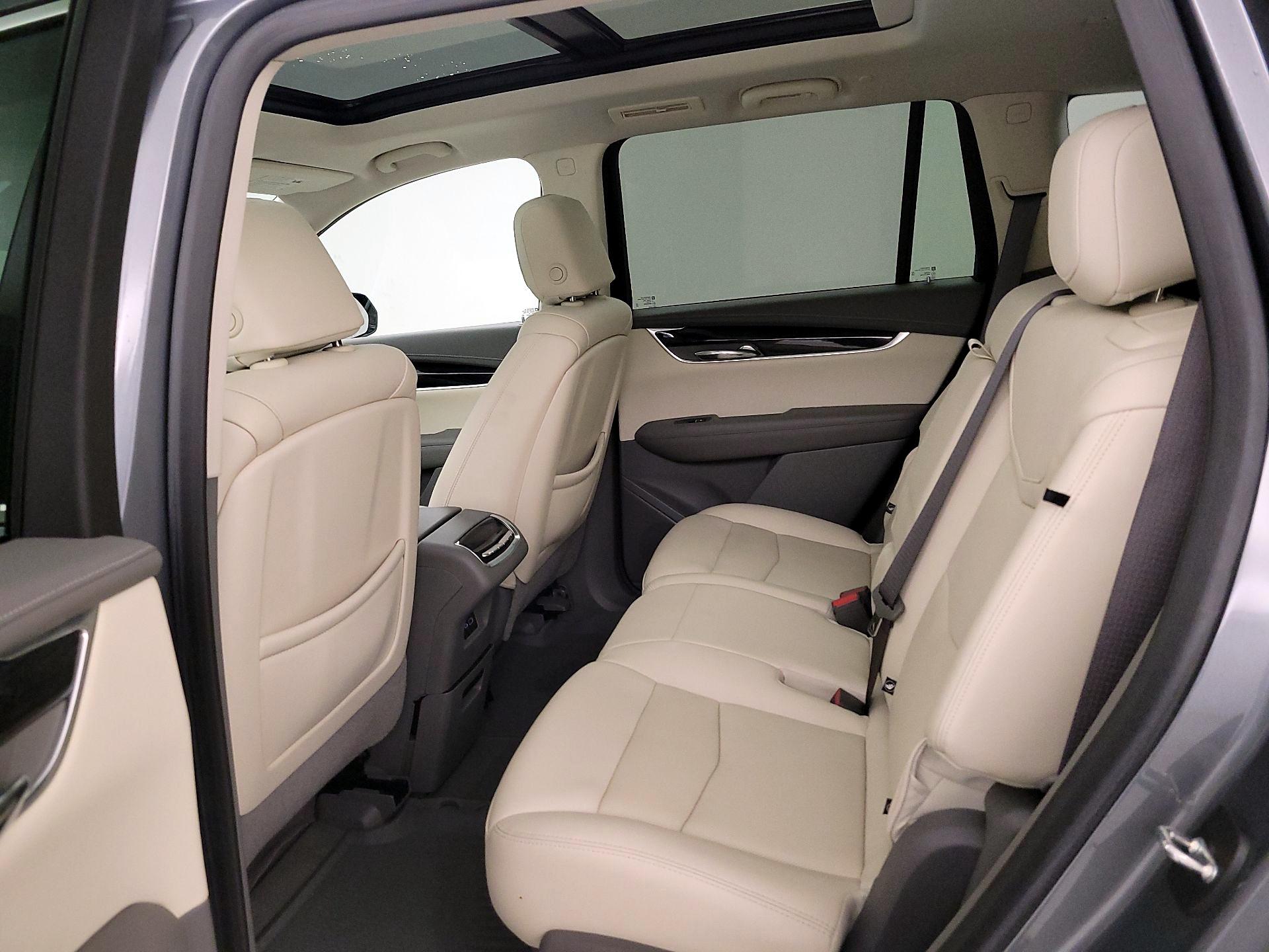 Thumbnail: 2022 Cadillac XT6 - 20