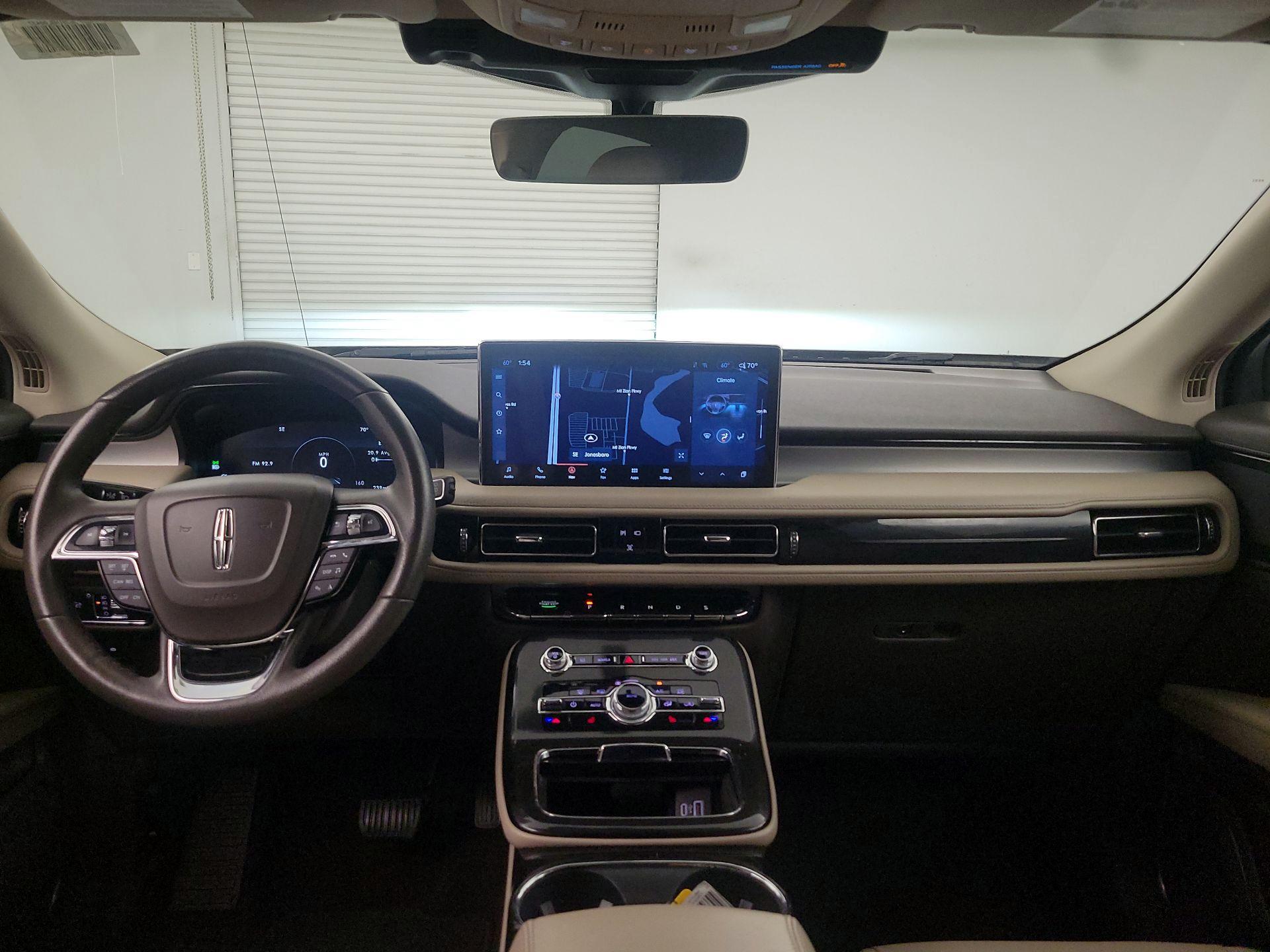 Thumbnail: 2022 Lincoln Nautilus - 9