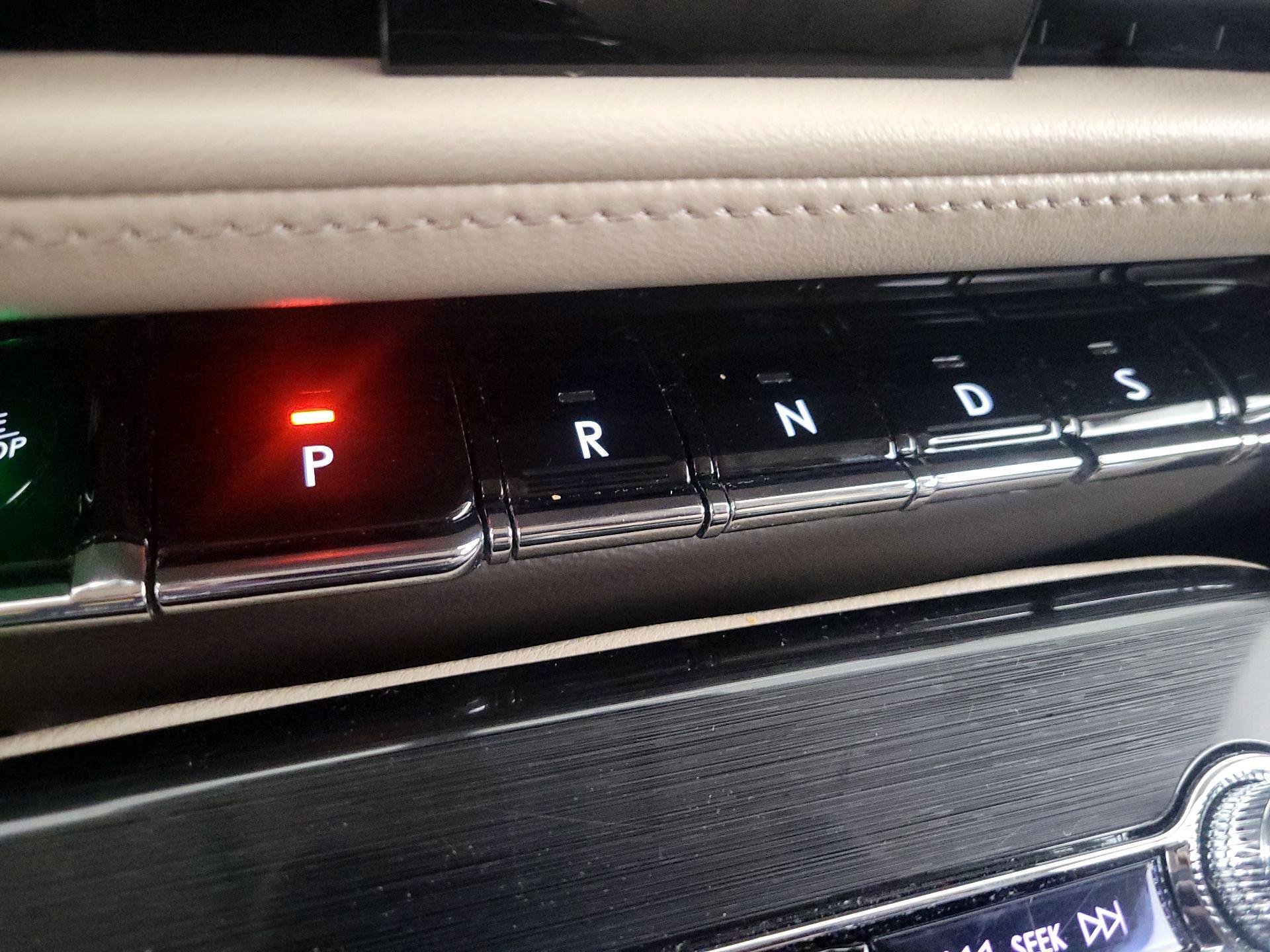 Thumbnail: 2022 Lincoln Nautilus - 18