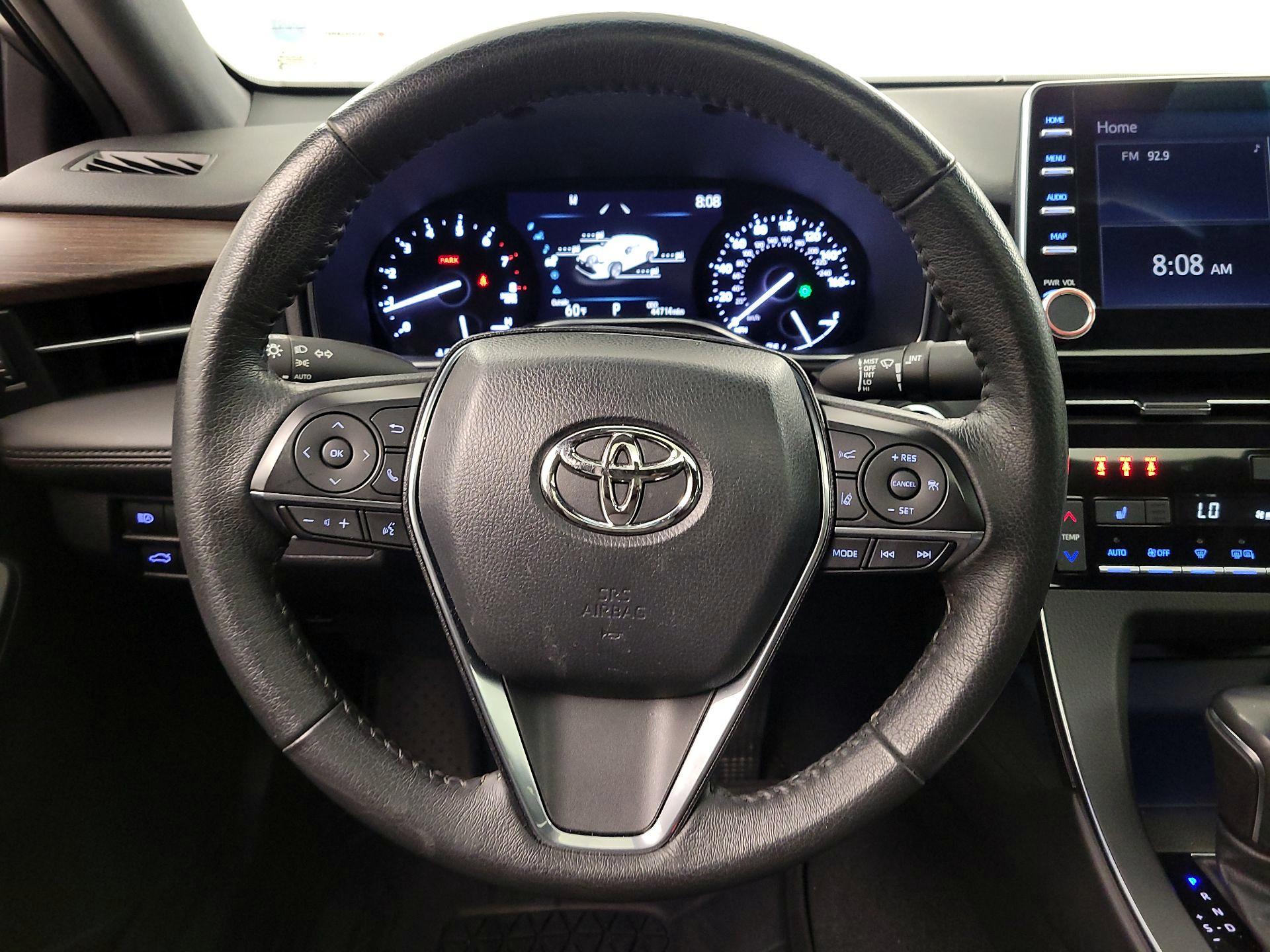 Thumbnail: 2022 Toyota Avalon - 10