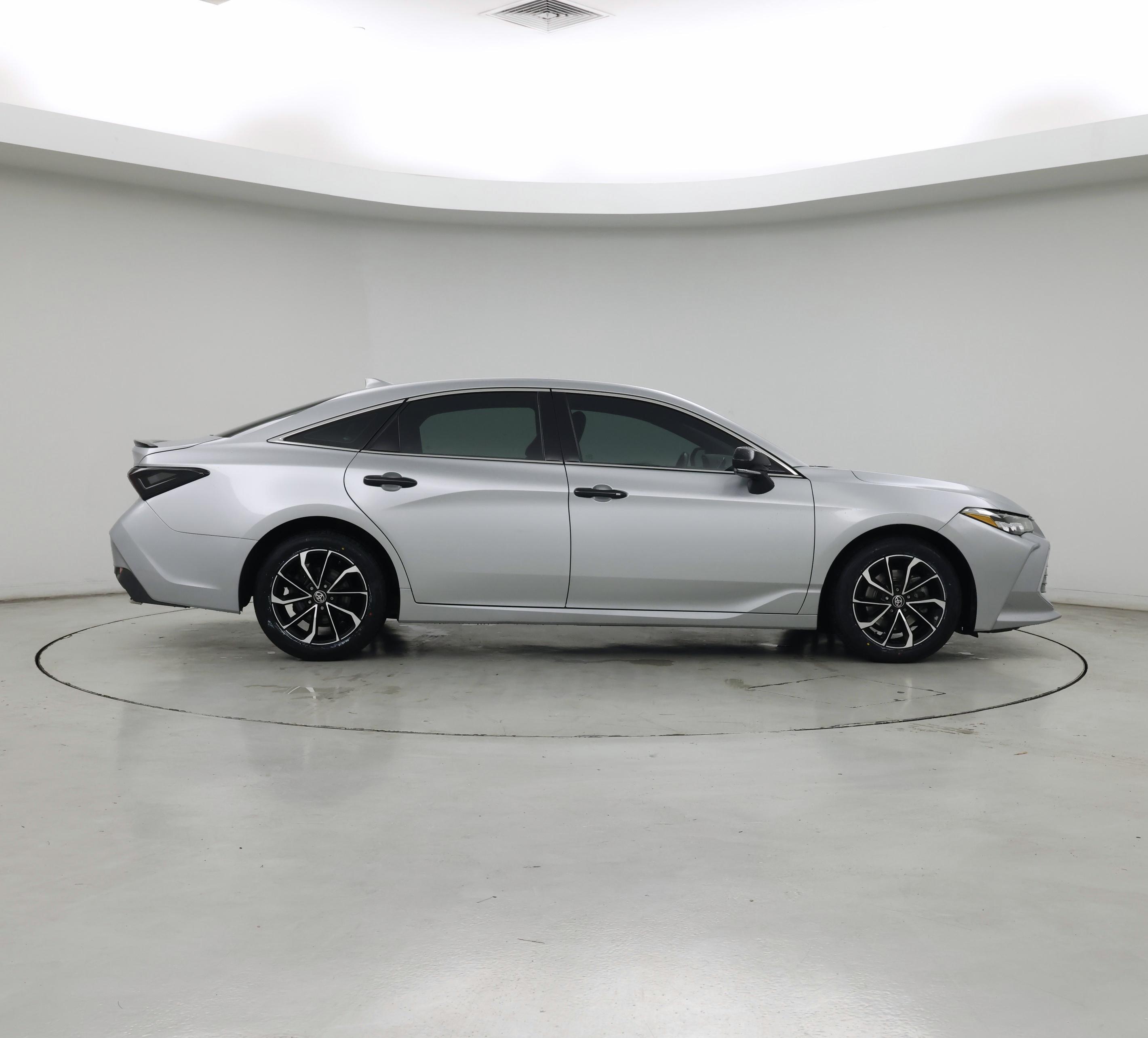 Thumbnail: 2022 Toyota Avalon - 7