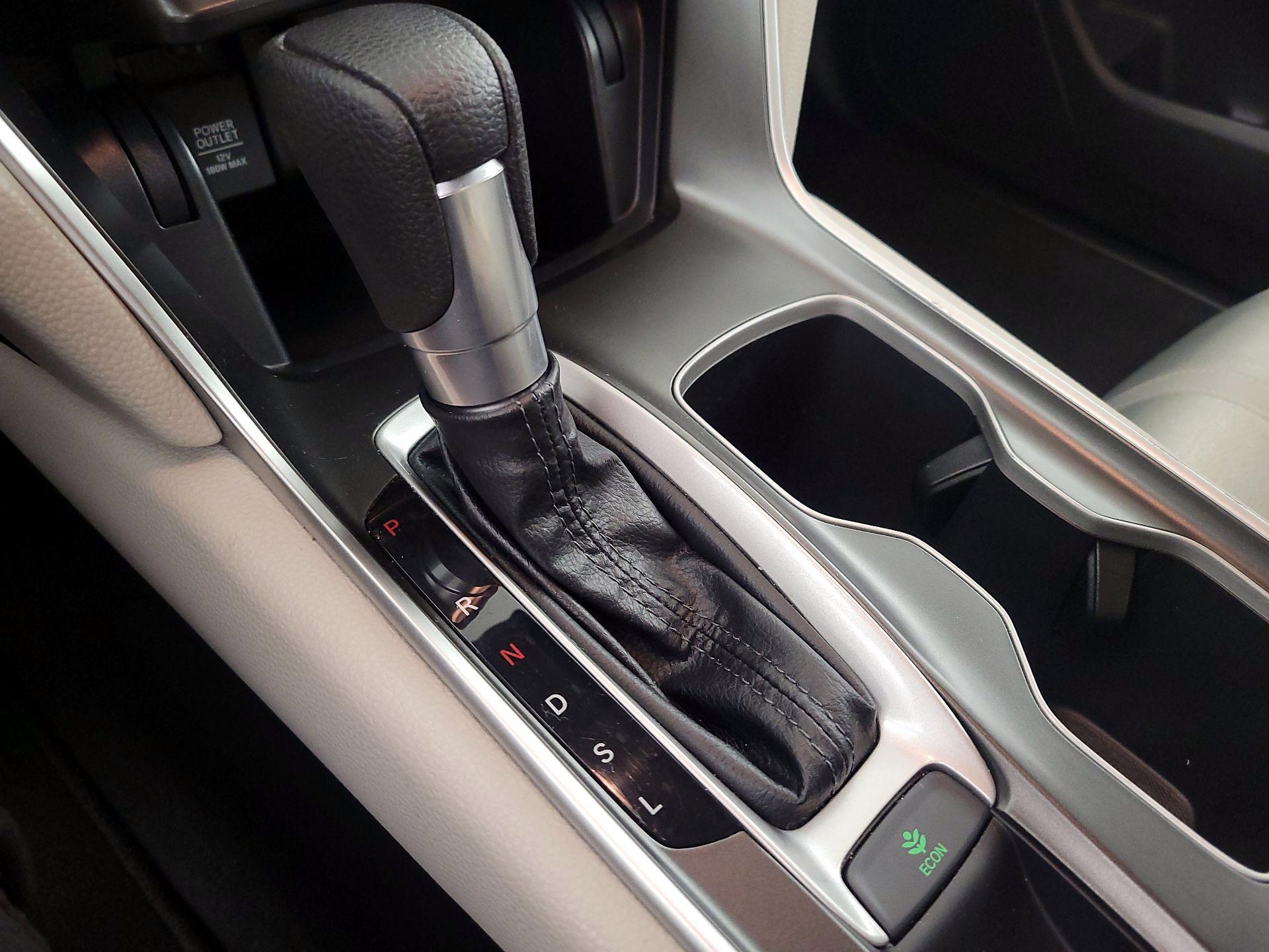 Thumbnail: 2020 Honda Accord - 17