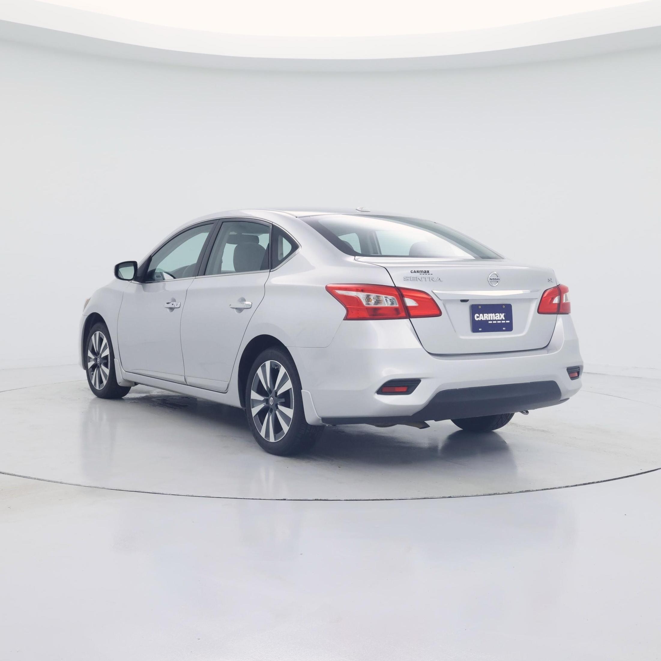 Thumbnail: 2016 Nissan Sentra - 2