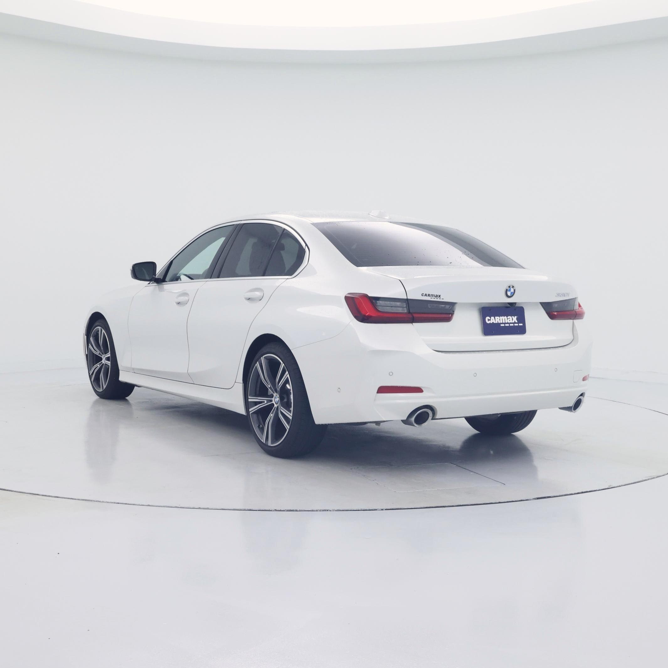 Thumbnail: 2024 BMW 3 Series - 2