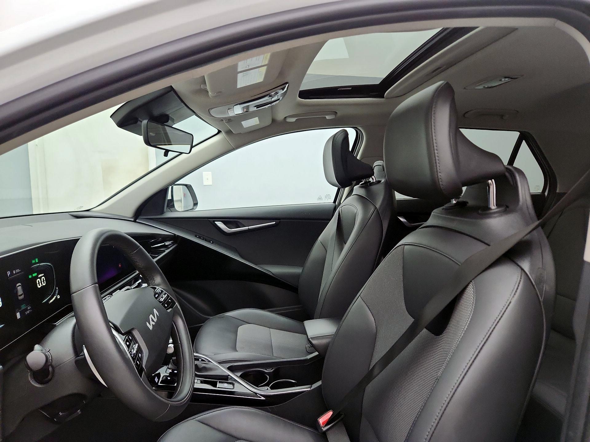 Thumbnail: 2023 Kia Niro - 20