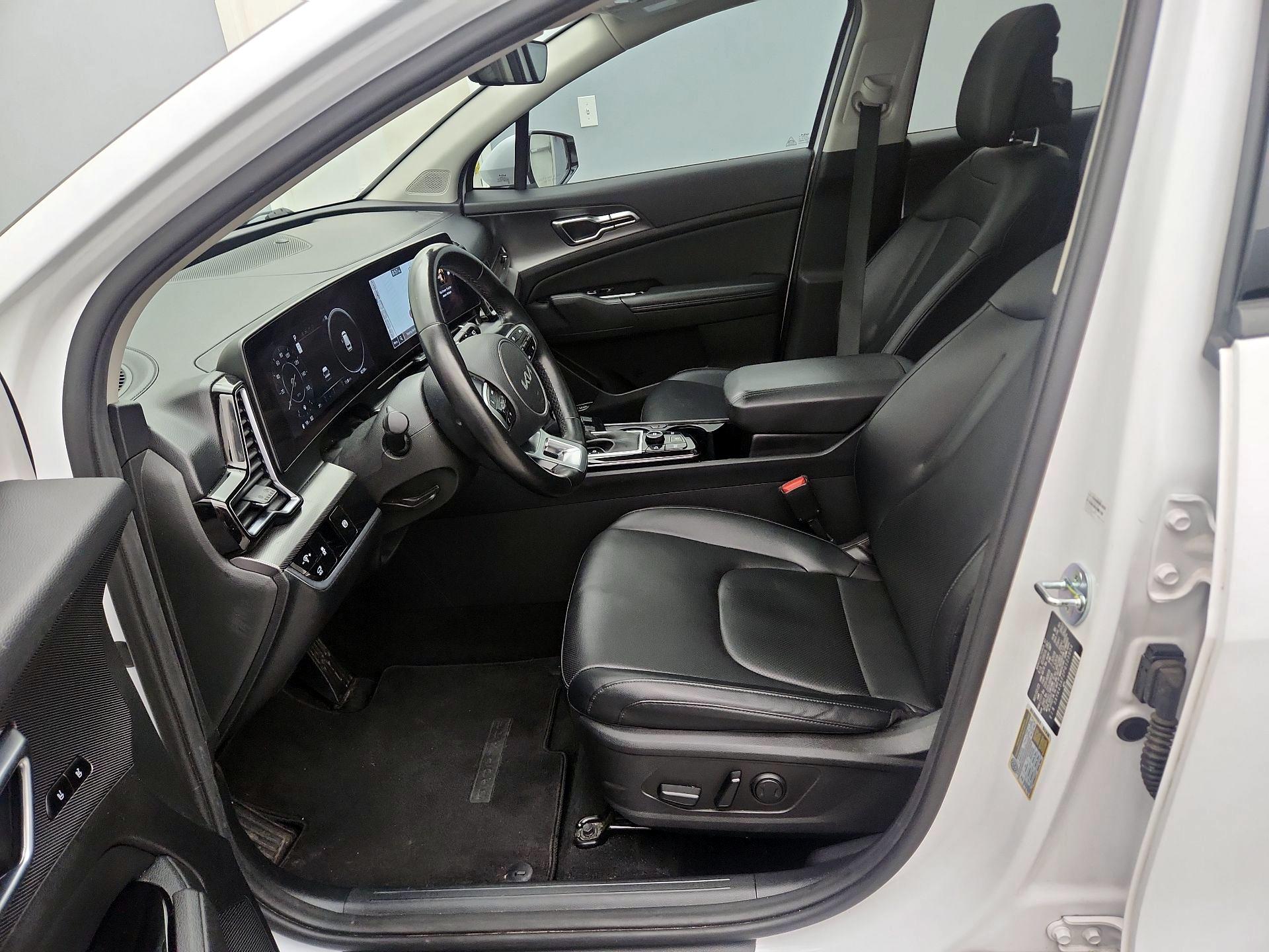 Thumbnail: 2023 Kia Sportage - 11