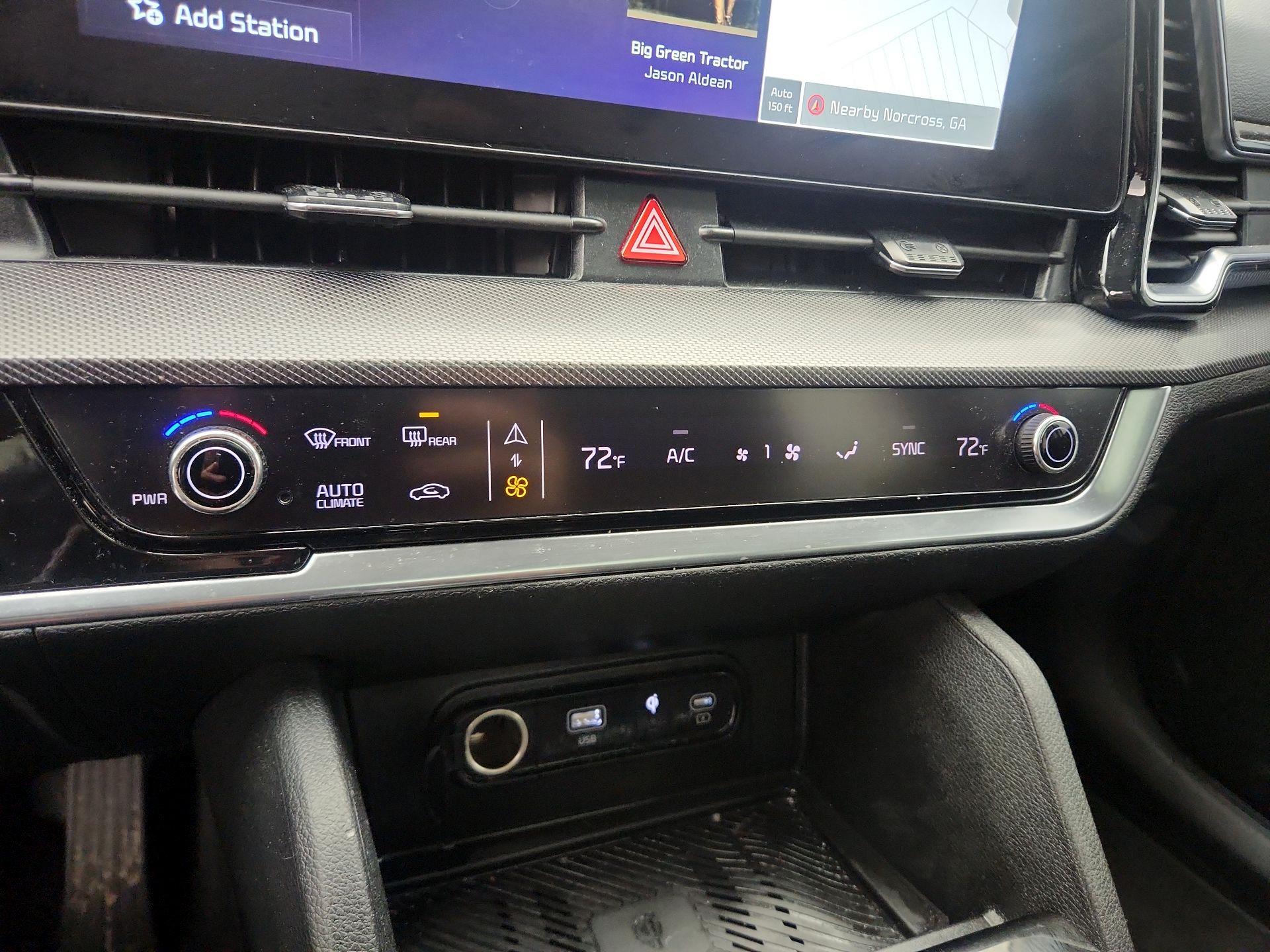 Thumbnail: 2023 Kia Sportage - 17