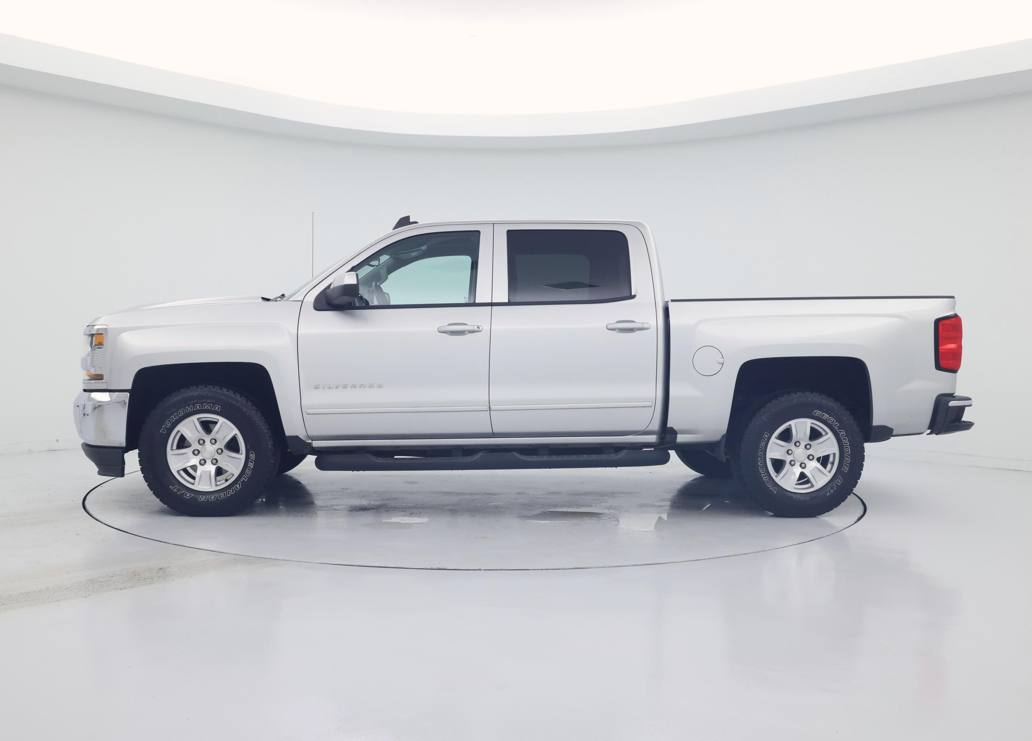 Thumbnail: 2018 Chevrolet Silverado 1500 - 3