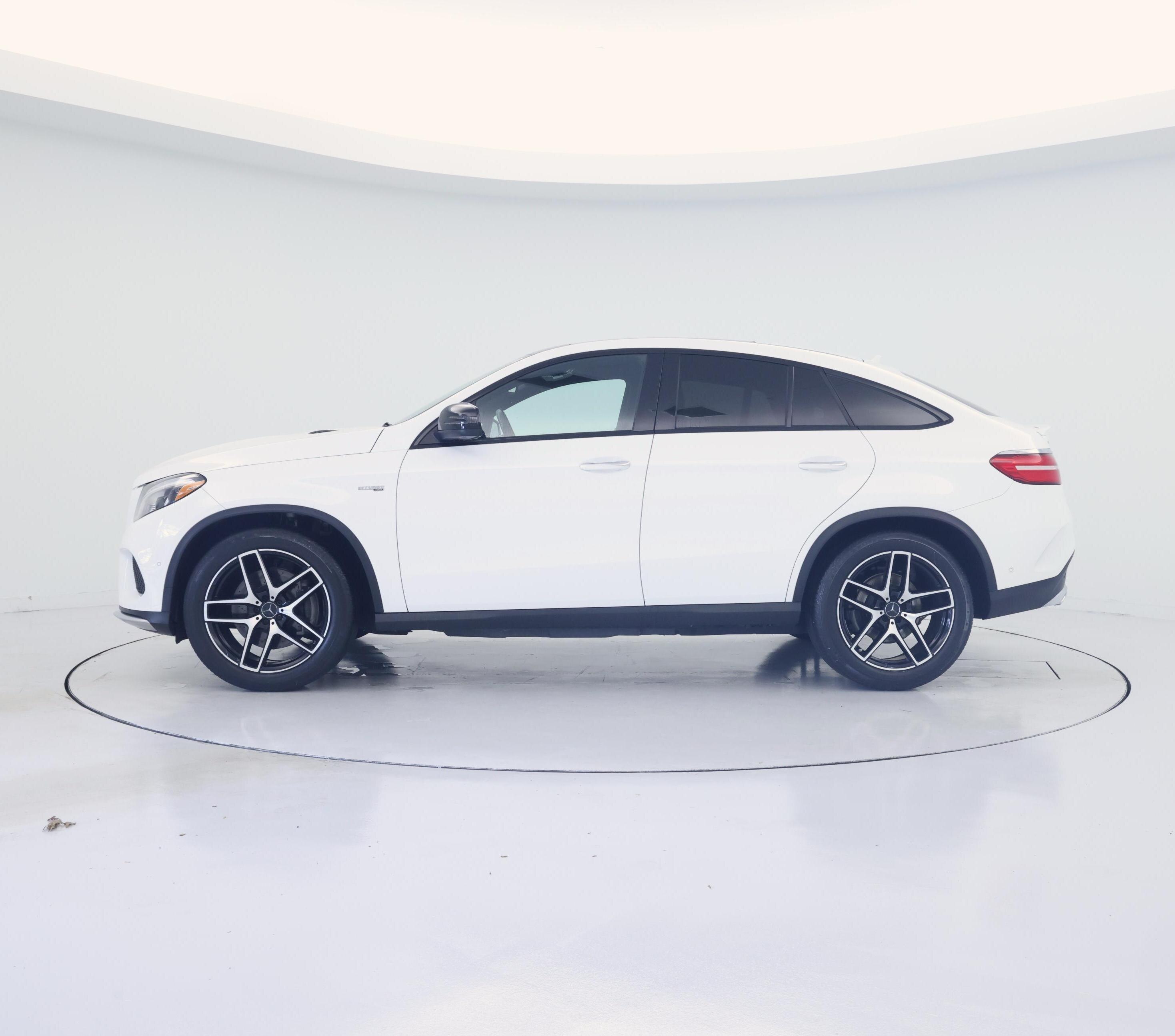 Thumbnail: 2019 Mercedes-Benz GLE - 3