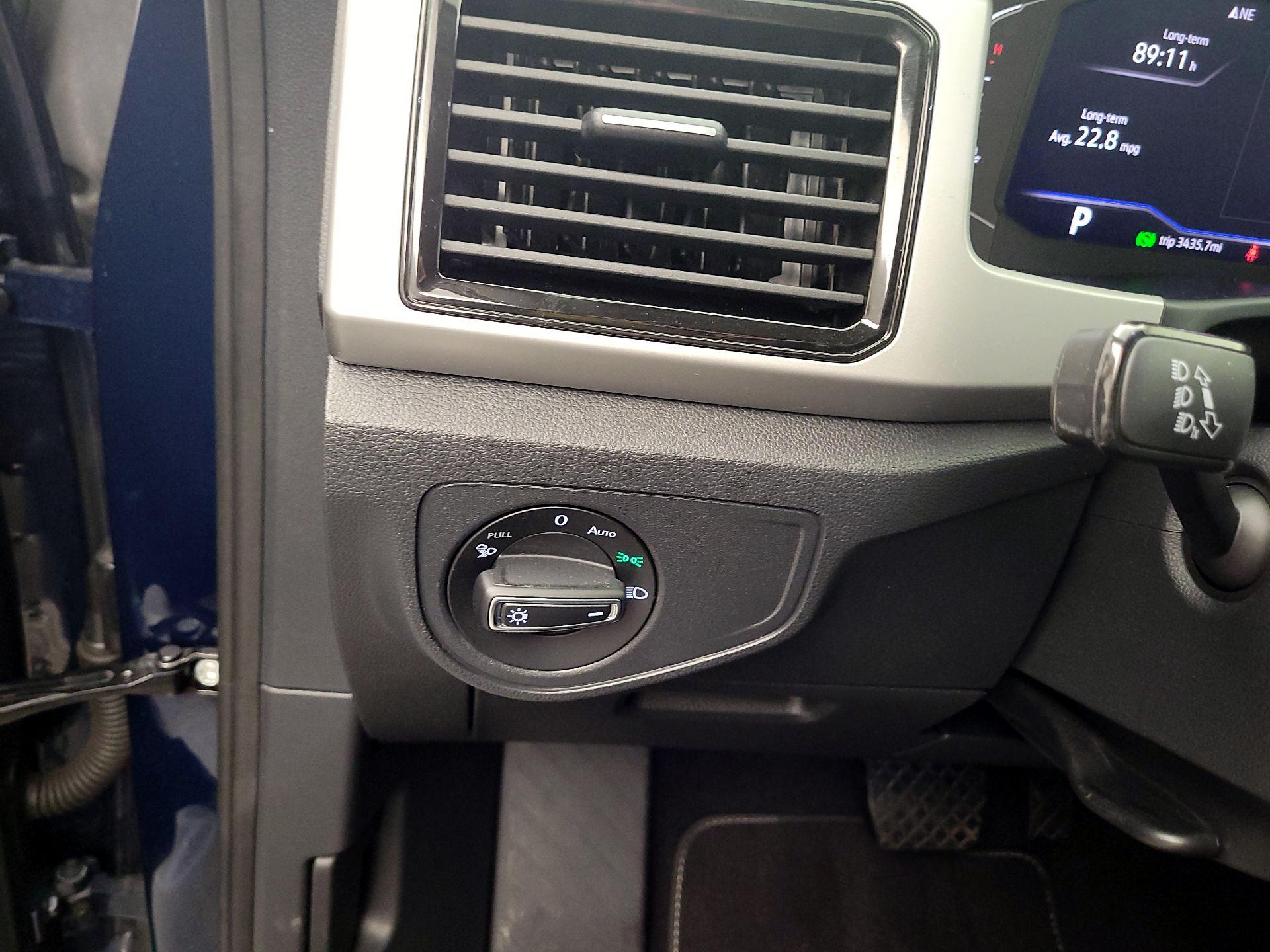 Thumbnail: 2023 Volkswagen Atlas - 13