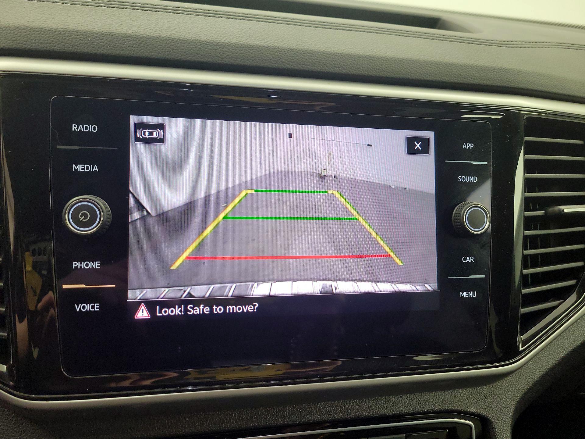 Thumbnail: 2023 Volkswagen Atlas - 14