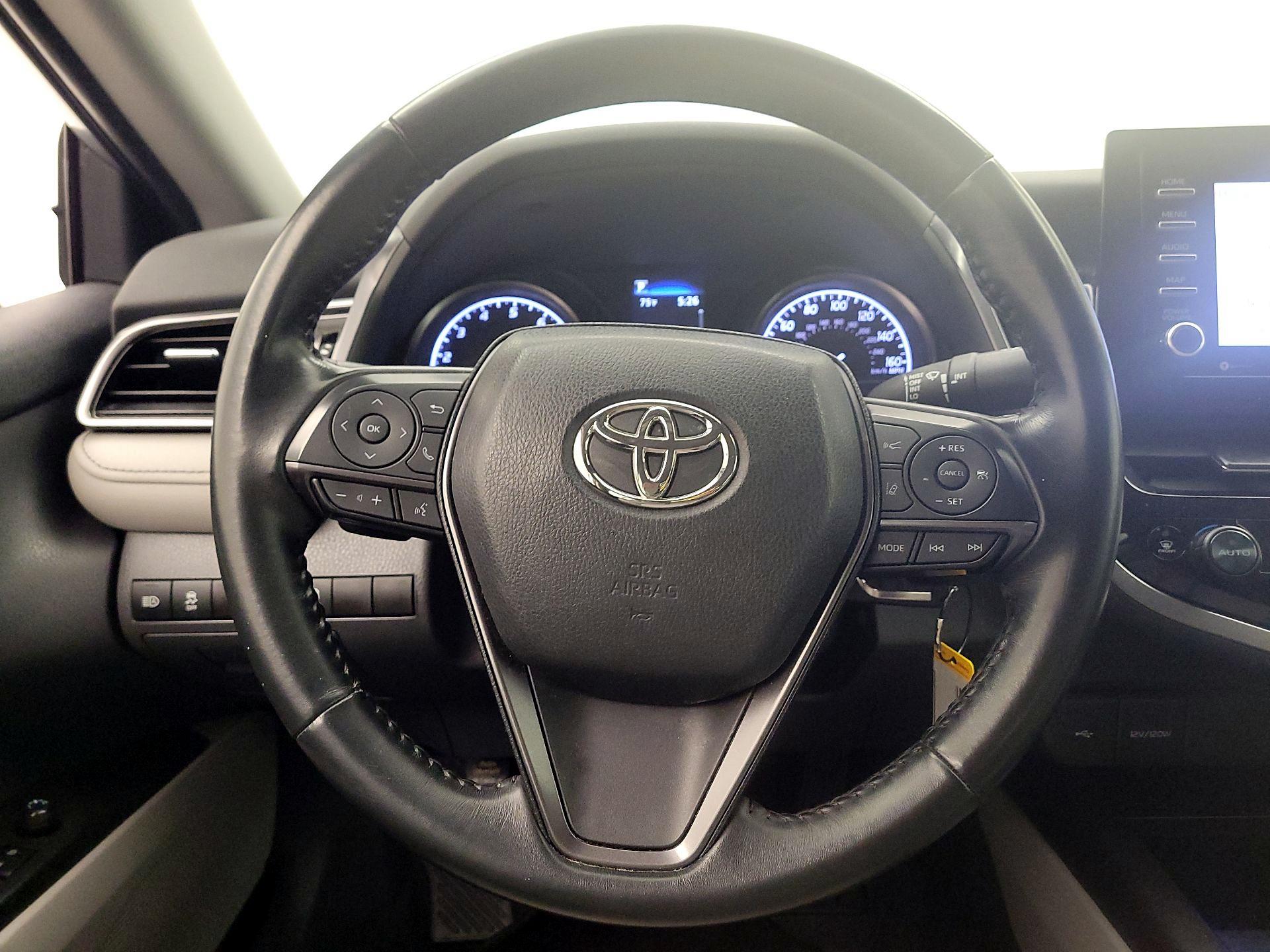 Thumbnail: 2023 Toyota Camry - 10