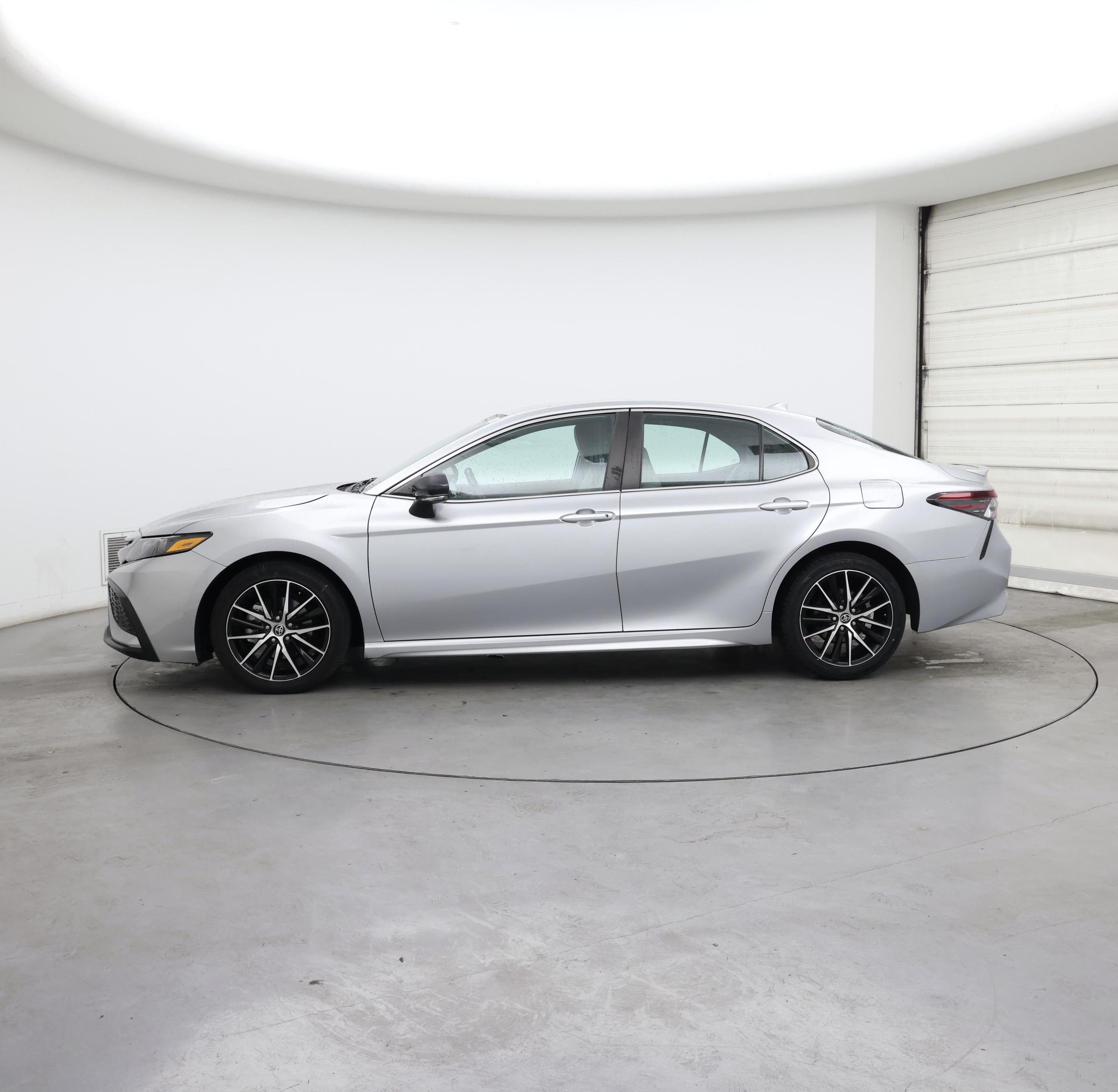 Thumbnail: 2023 Toyota Camry - 3