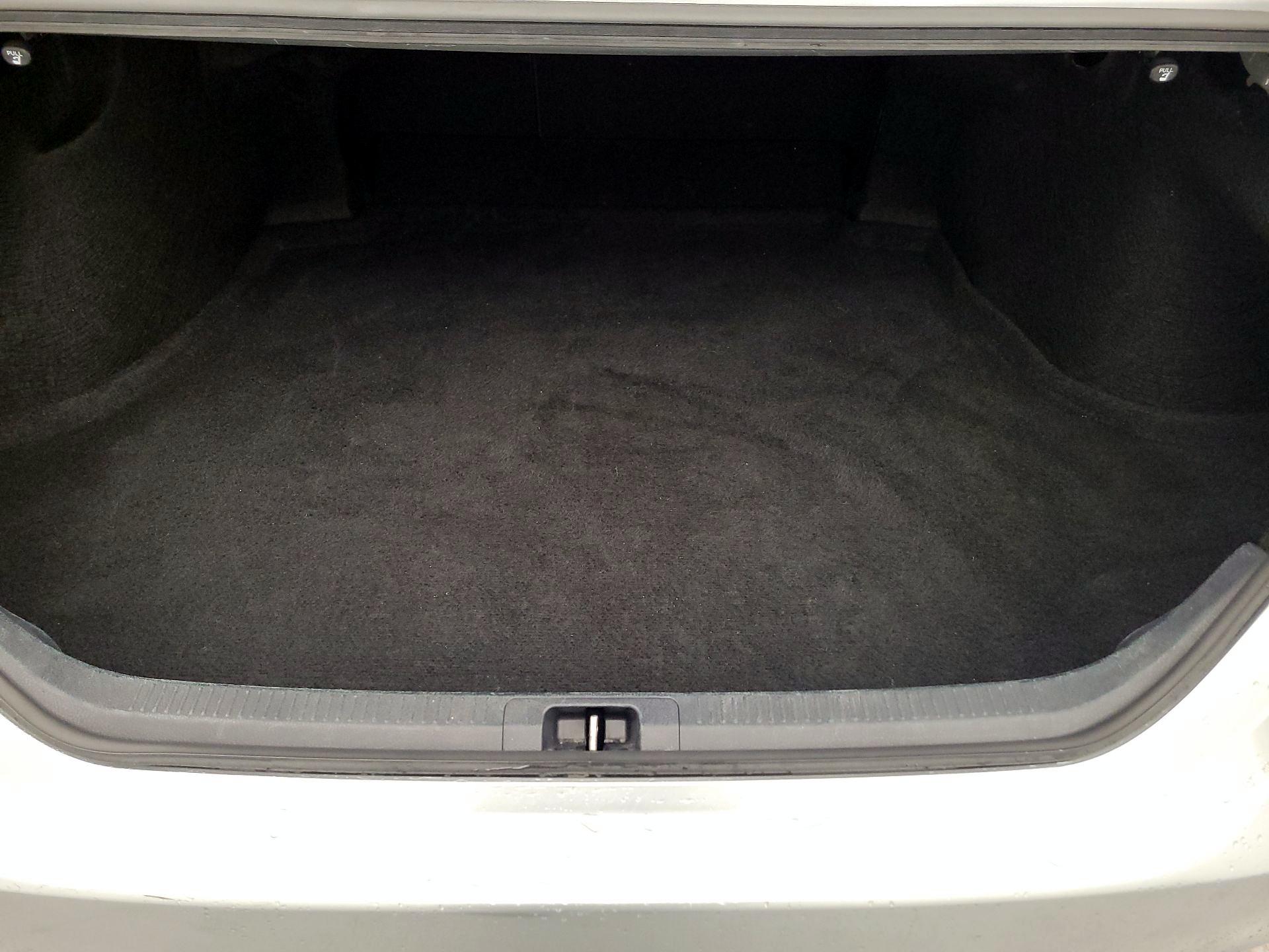 Thumbnail: 2023 Toyota Camry - 16