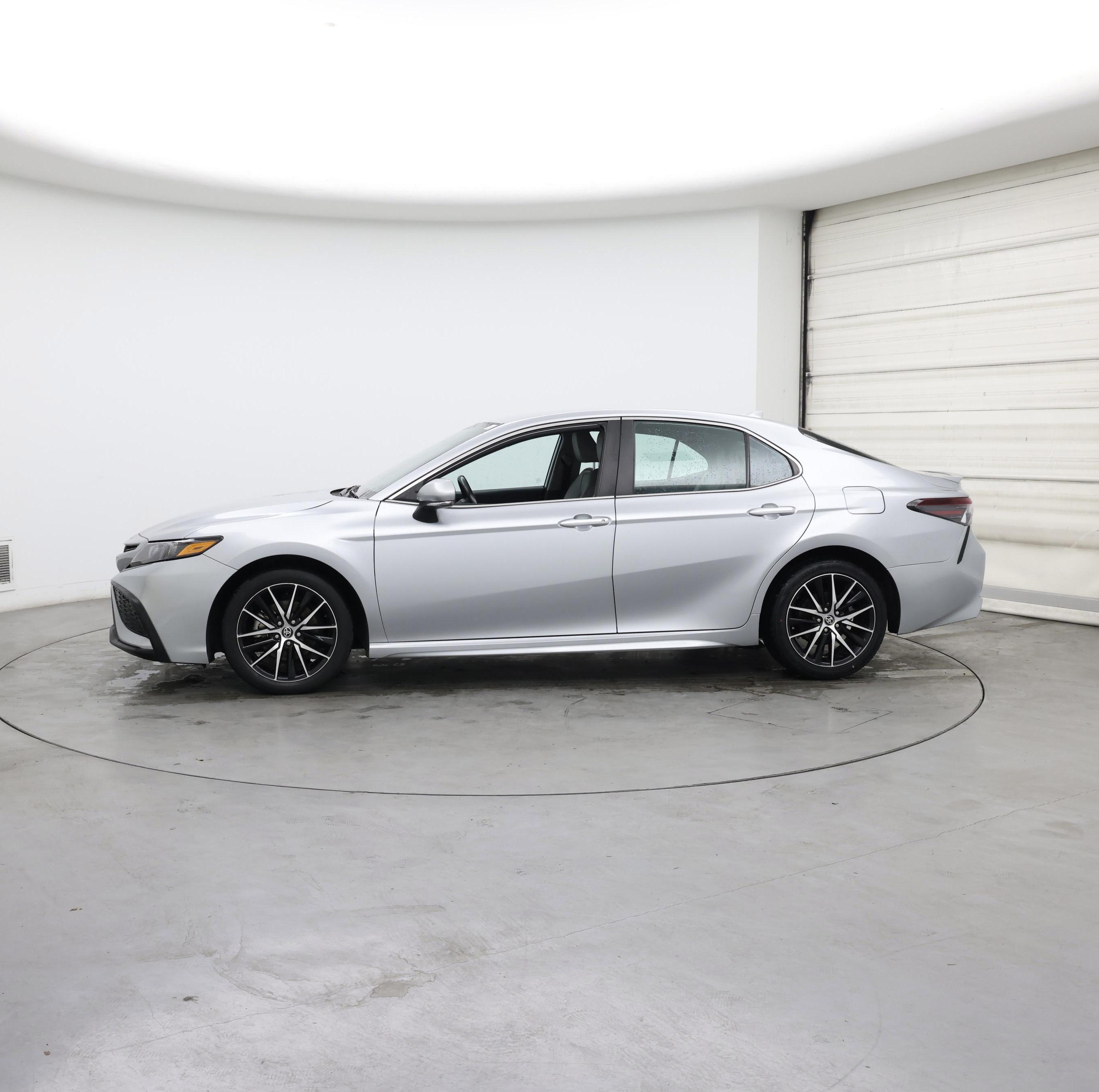 Thumbnail: 2023 Toyota Camry - 3