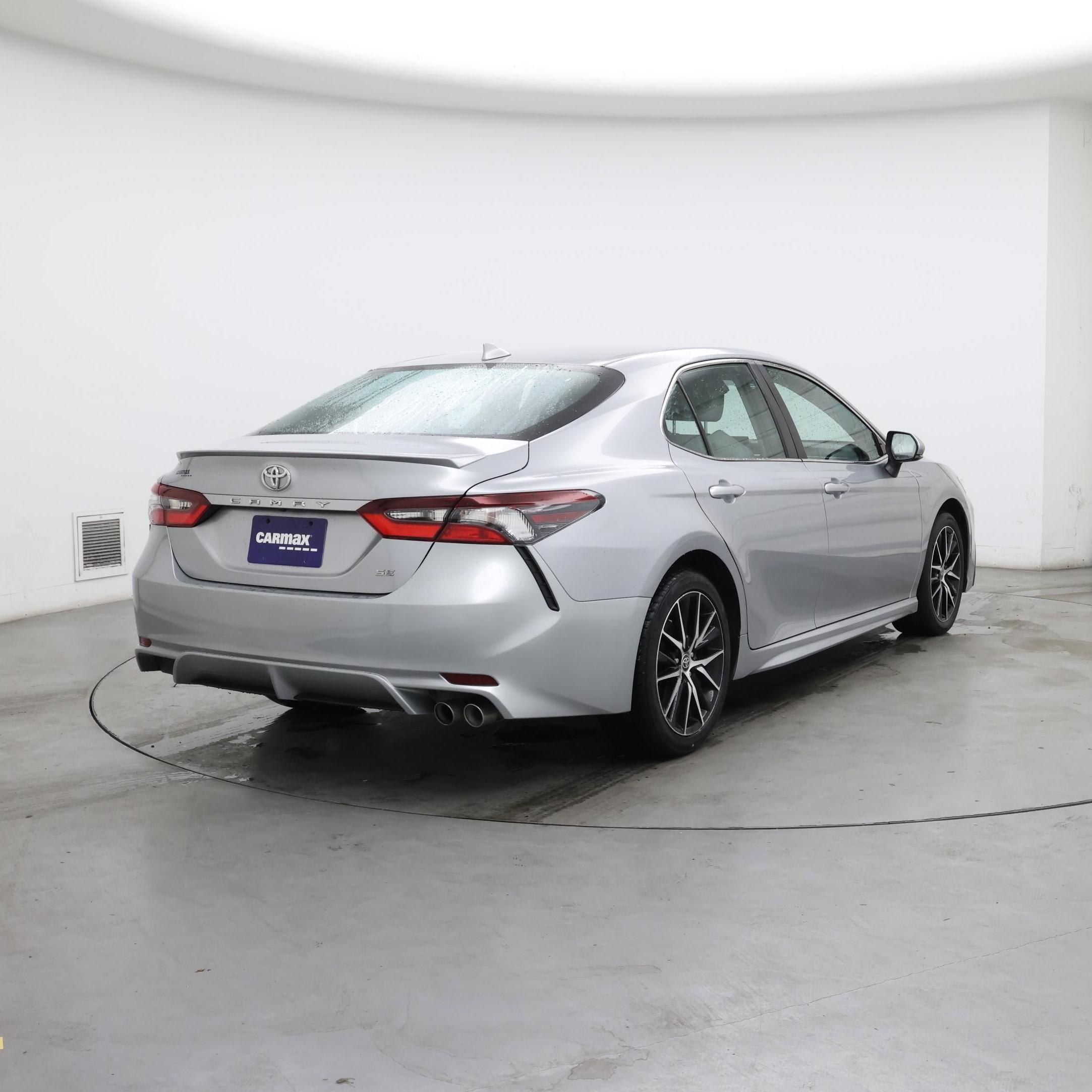 Thumbnail: 2023 Toyota Camry - 8