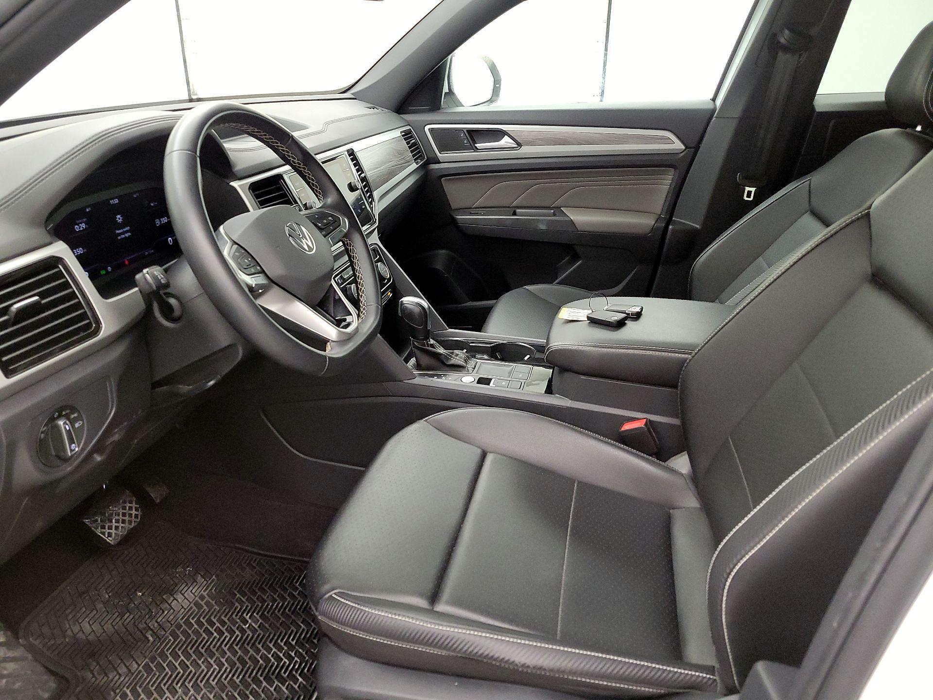 Thumbnail: 2023 Volkswagen Atlas - 11