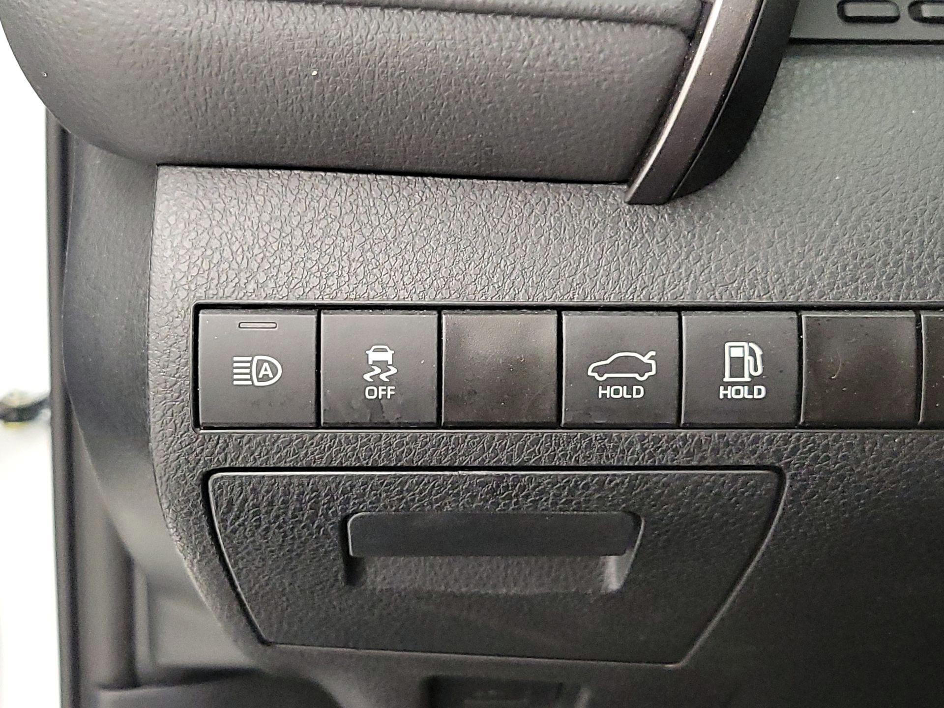 Thumbnail: 2024 Toyota Camry - 13