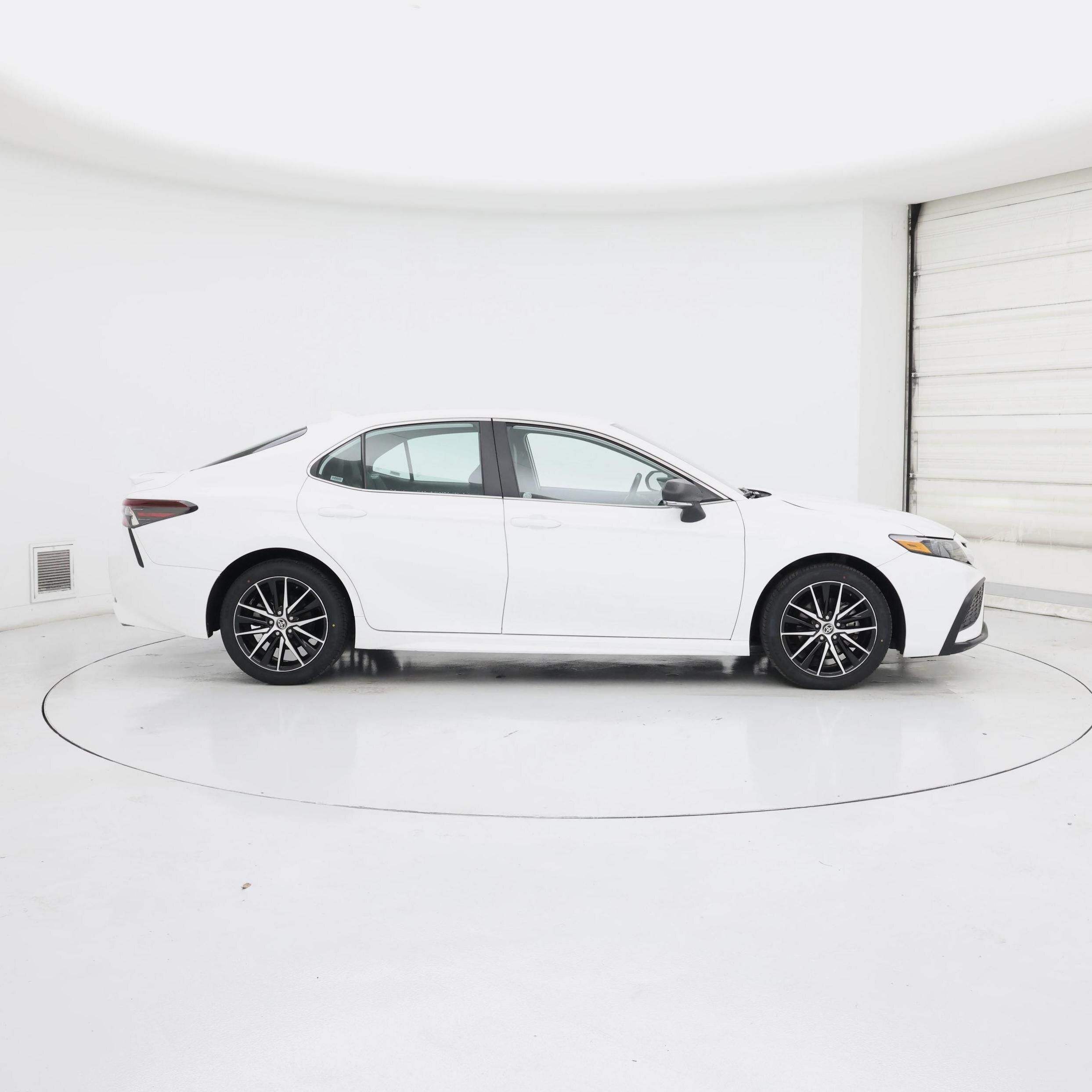 Thumbnail: 2024 Toyota Camry - 7