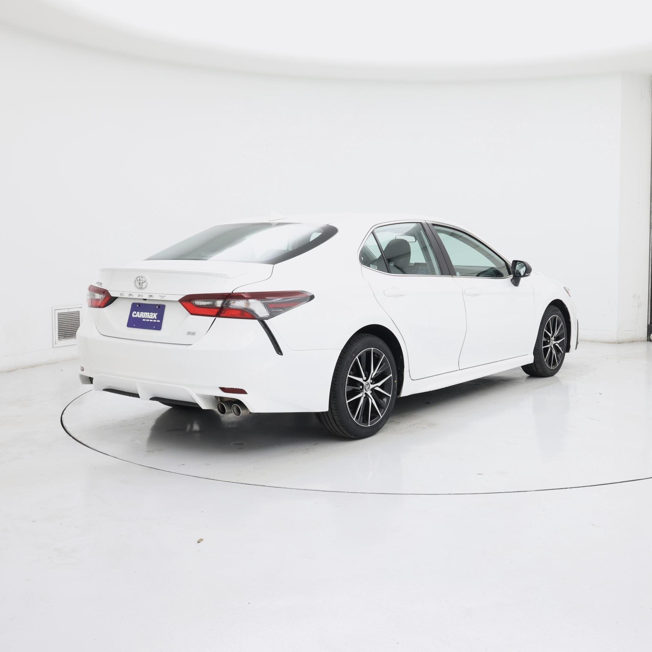 Thumbnail: 2024 Toyota Camry - 8