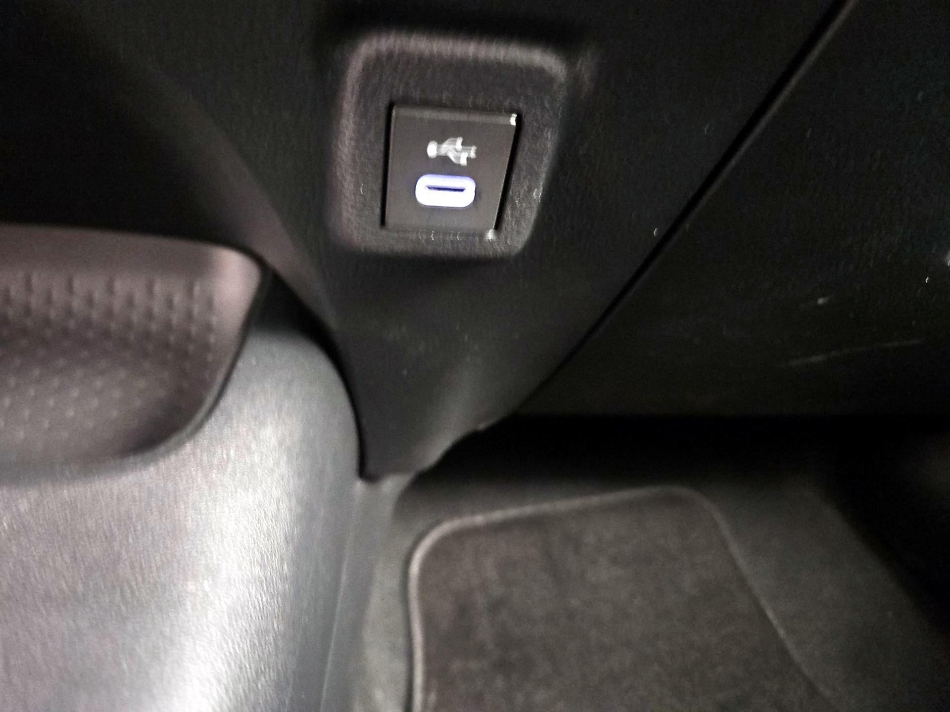 Thumbnail: 2024 Toyota Corolla - 18