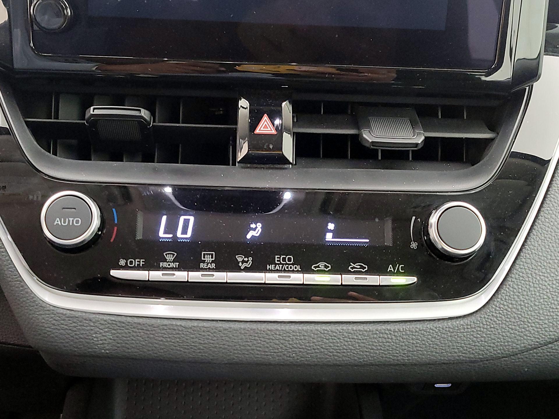 Thumbnail: 2025 Toyota Corolla - 16