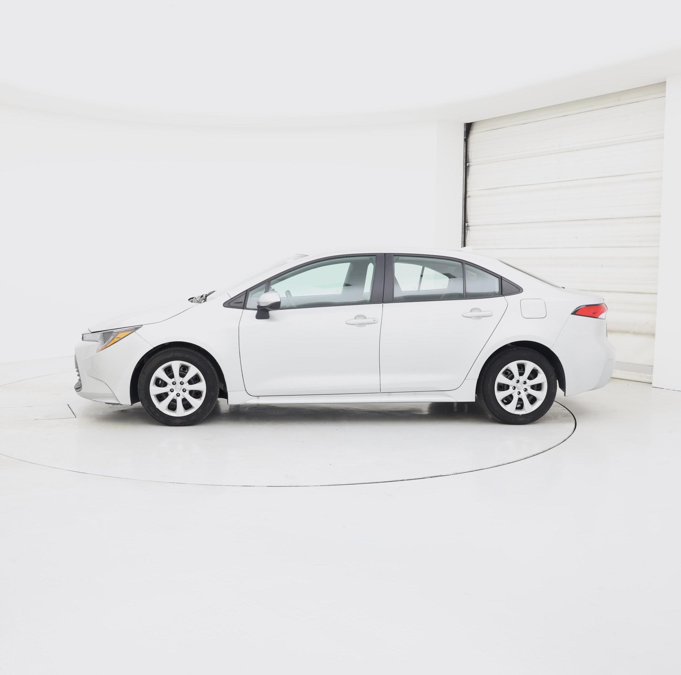 Thumbnail: 2025 Toyota Corolla - 3