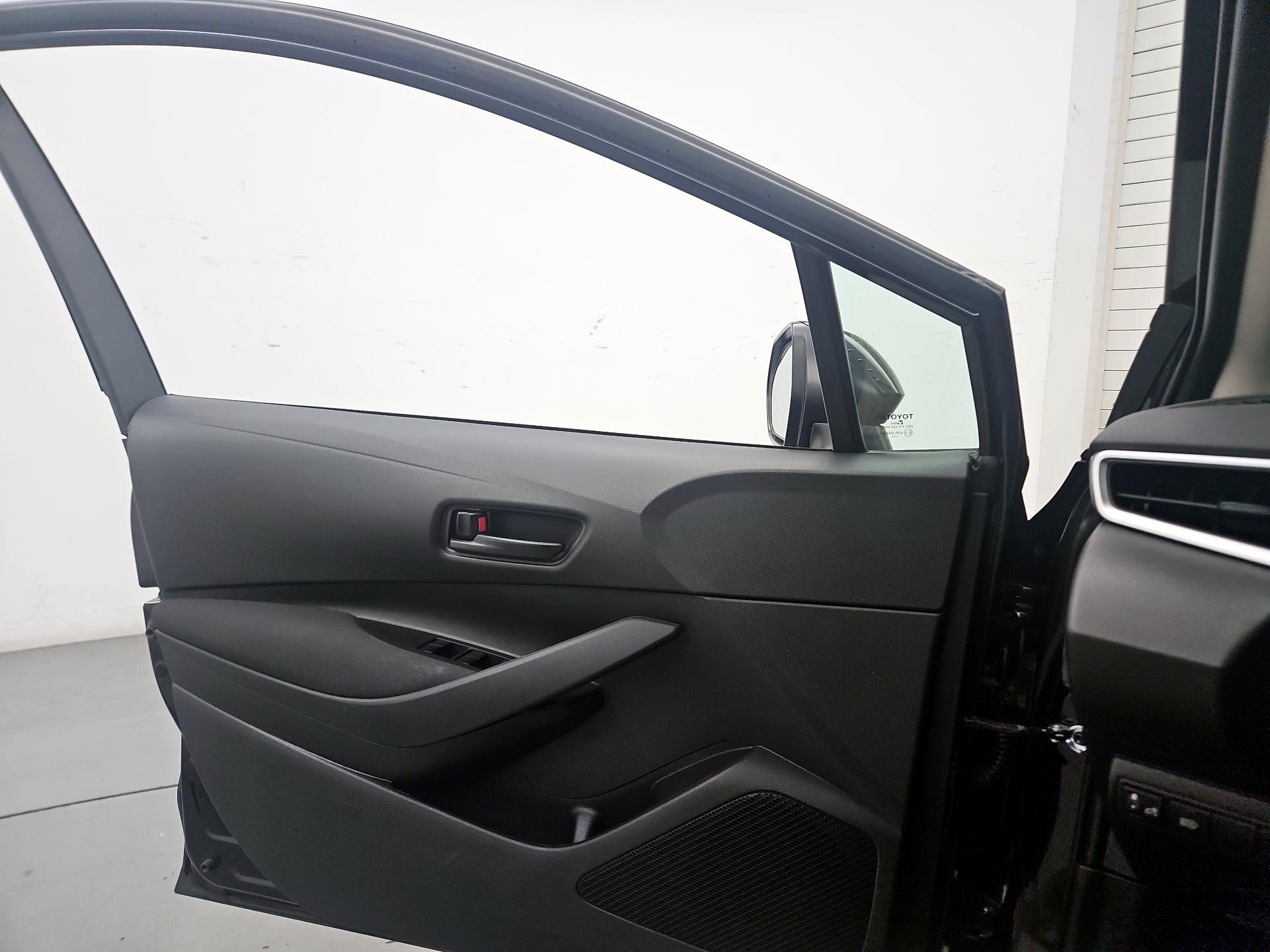 Thumbnail: 2023 Toyota Corolla - 13