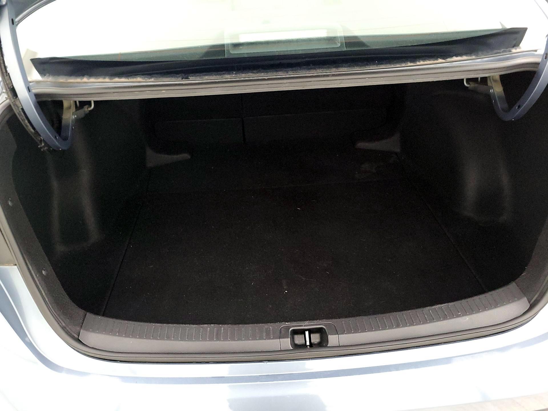 Thumbnail: 2024 Toyota Corolla - 19