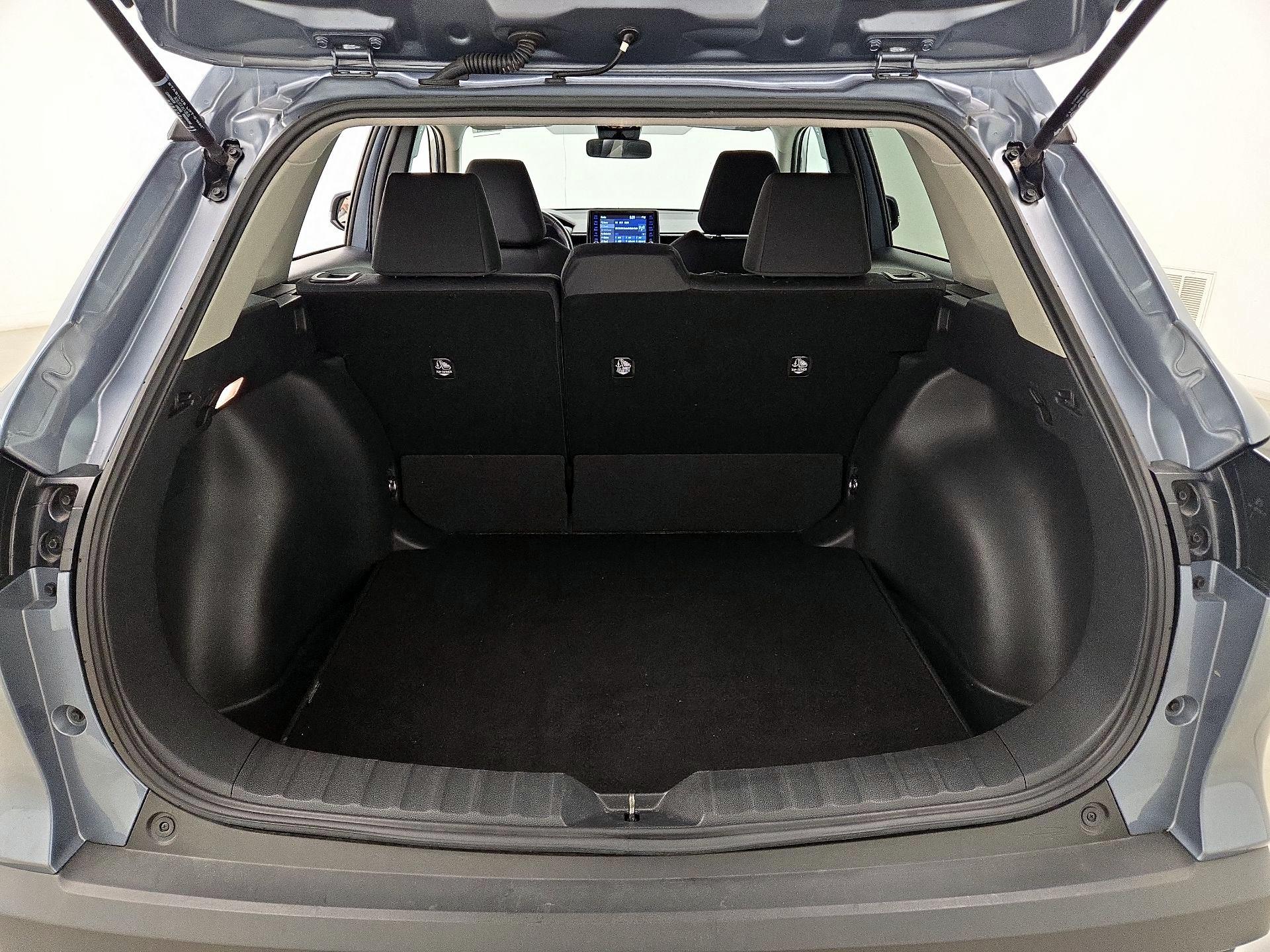 Thumbnail: 2022 Toyota Corolla Cross - 20