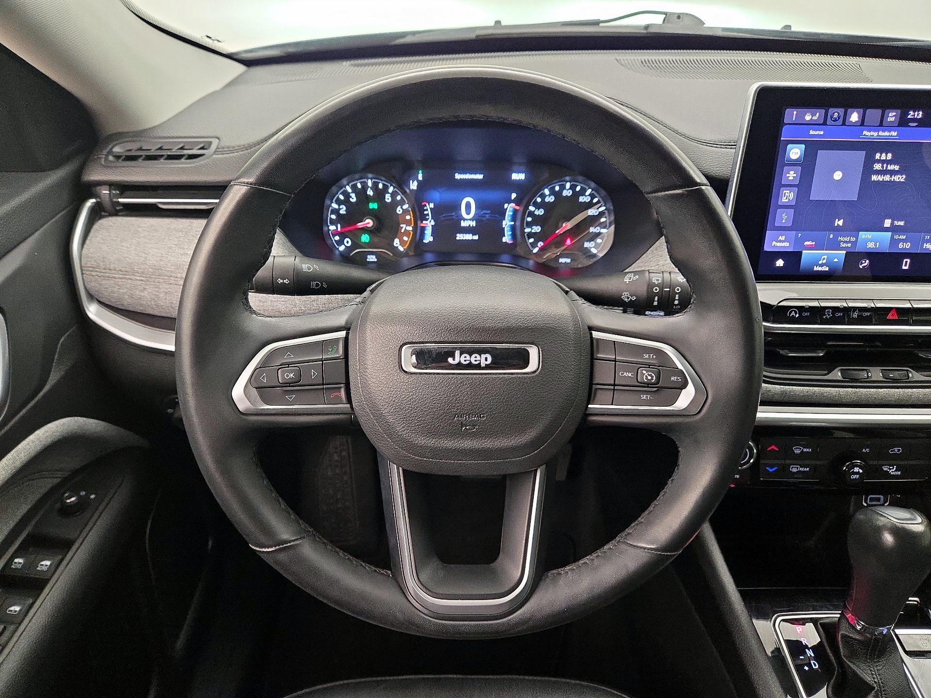 Thumbnail: 2022 Jeep Compass - 10